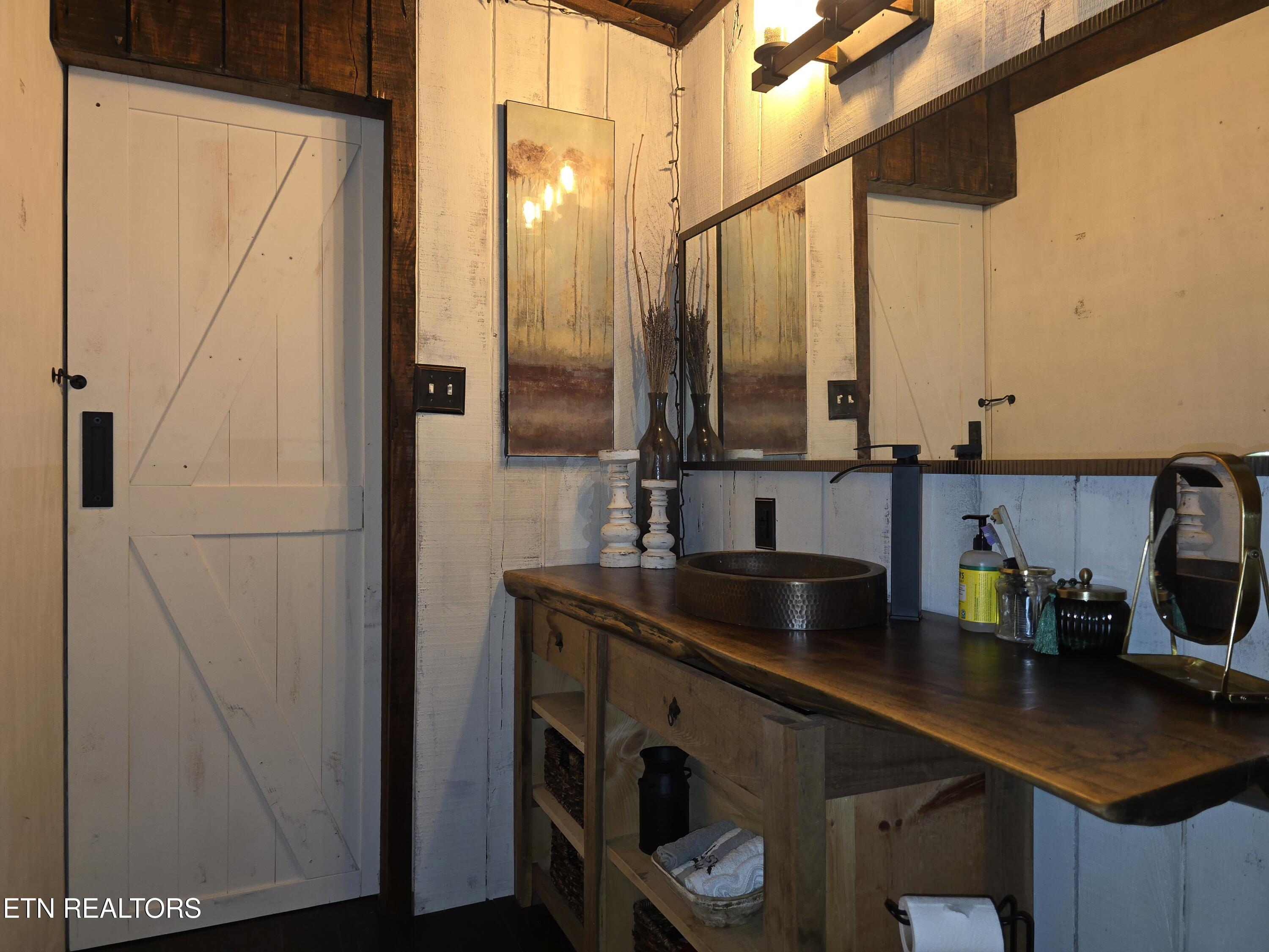2615 Stoney Fork Road Sneedville TN 37869