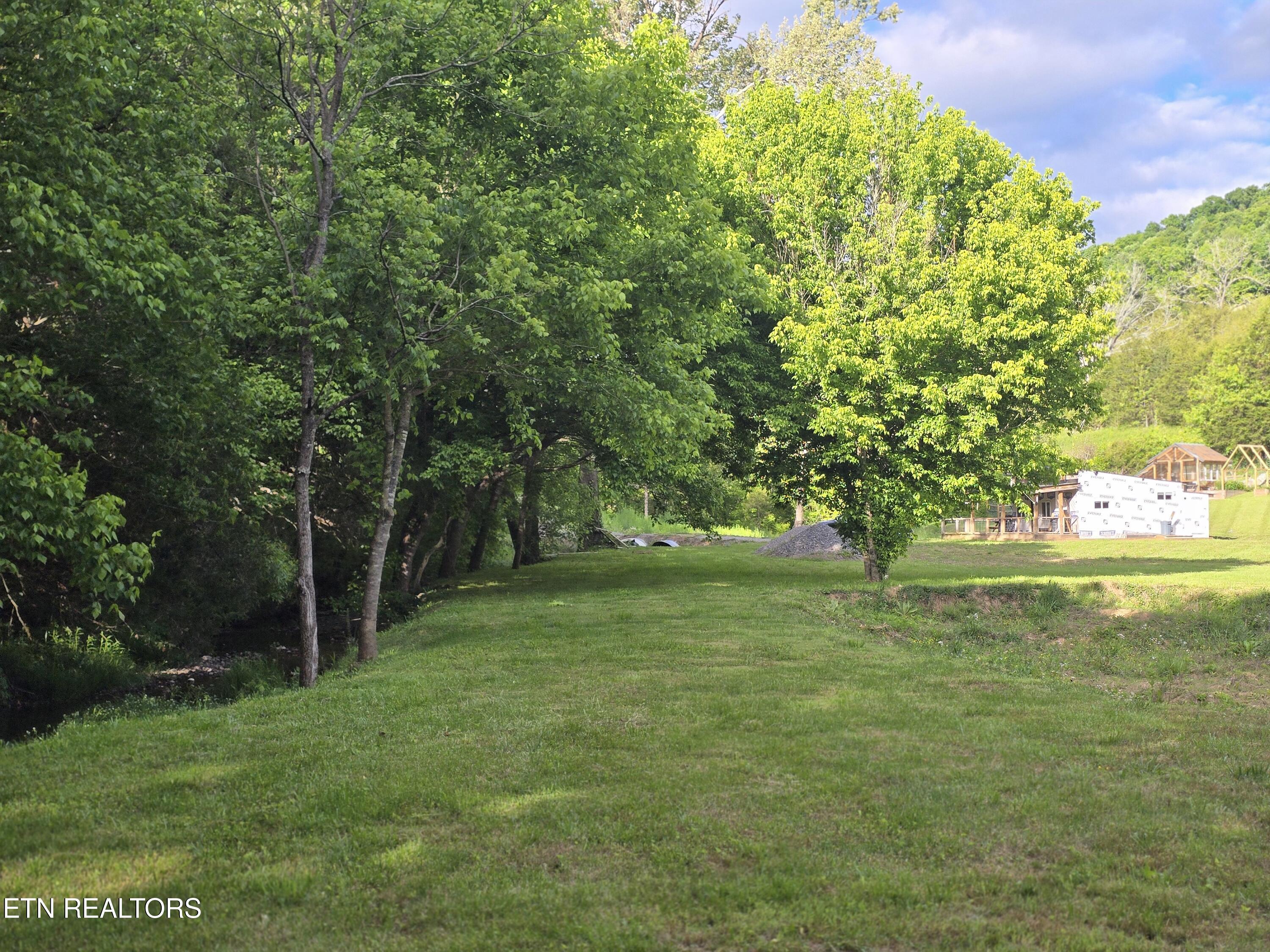 2615 Stoney Fork Road Sneedville TN 37869