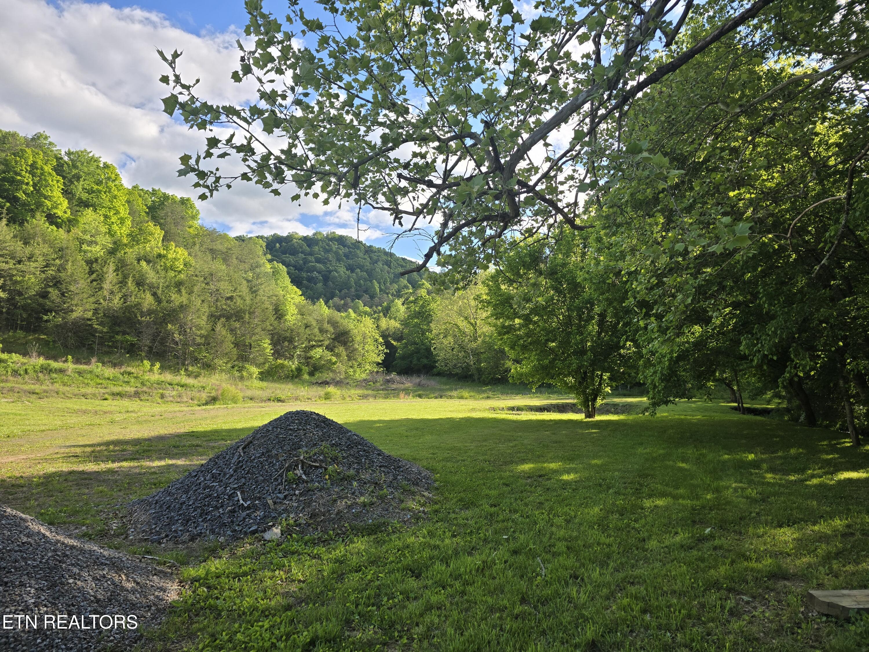 2615 Stoney Fork Road Sneedville TN 37869