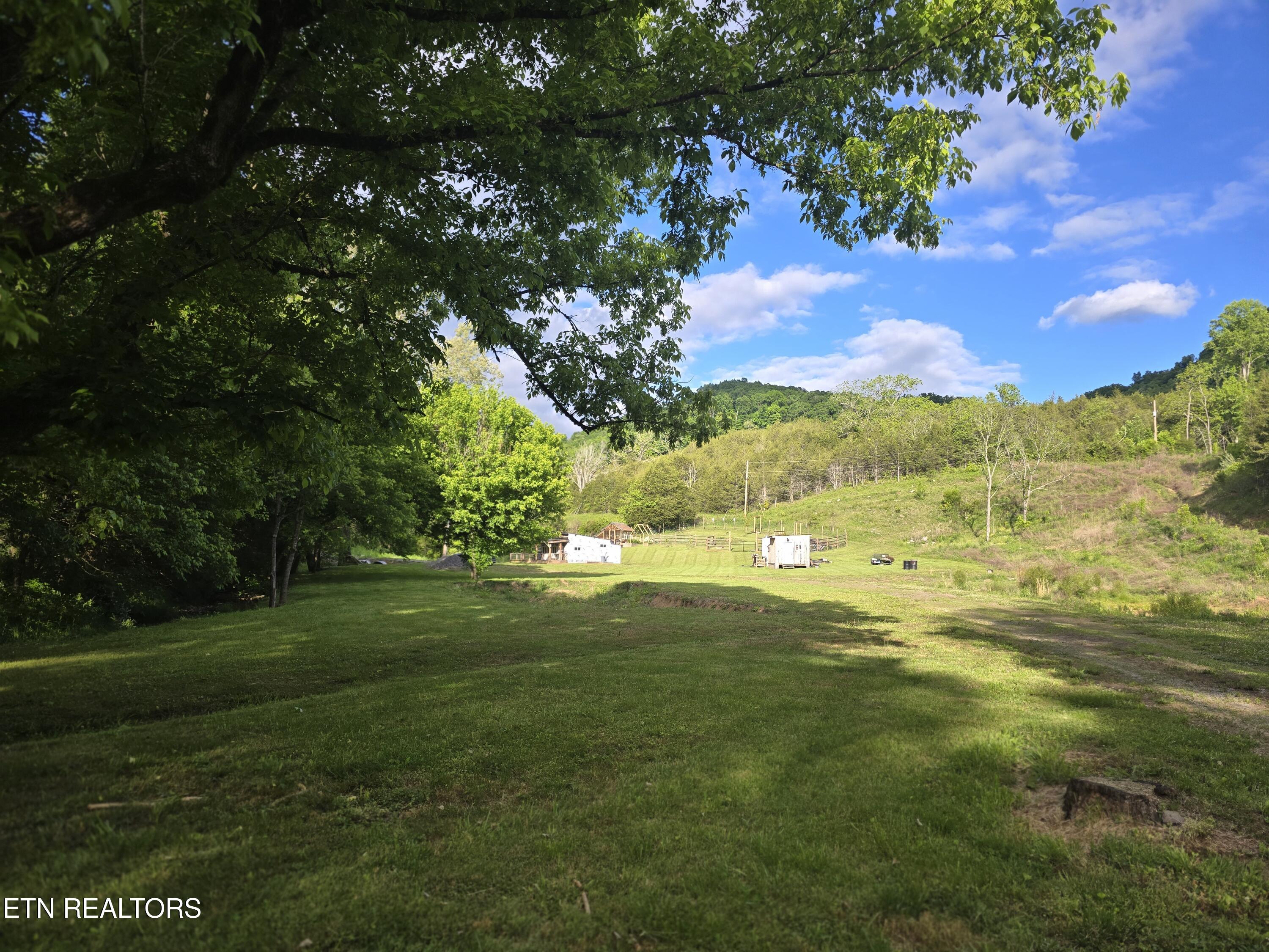 2615 Stoney Fork Road Sneedville TN 37869