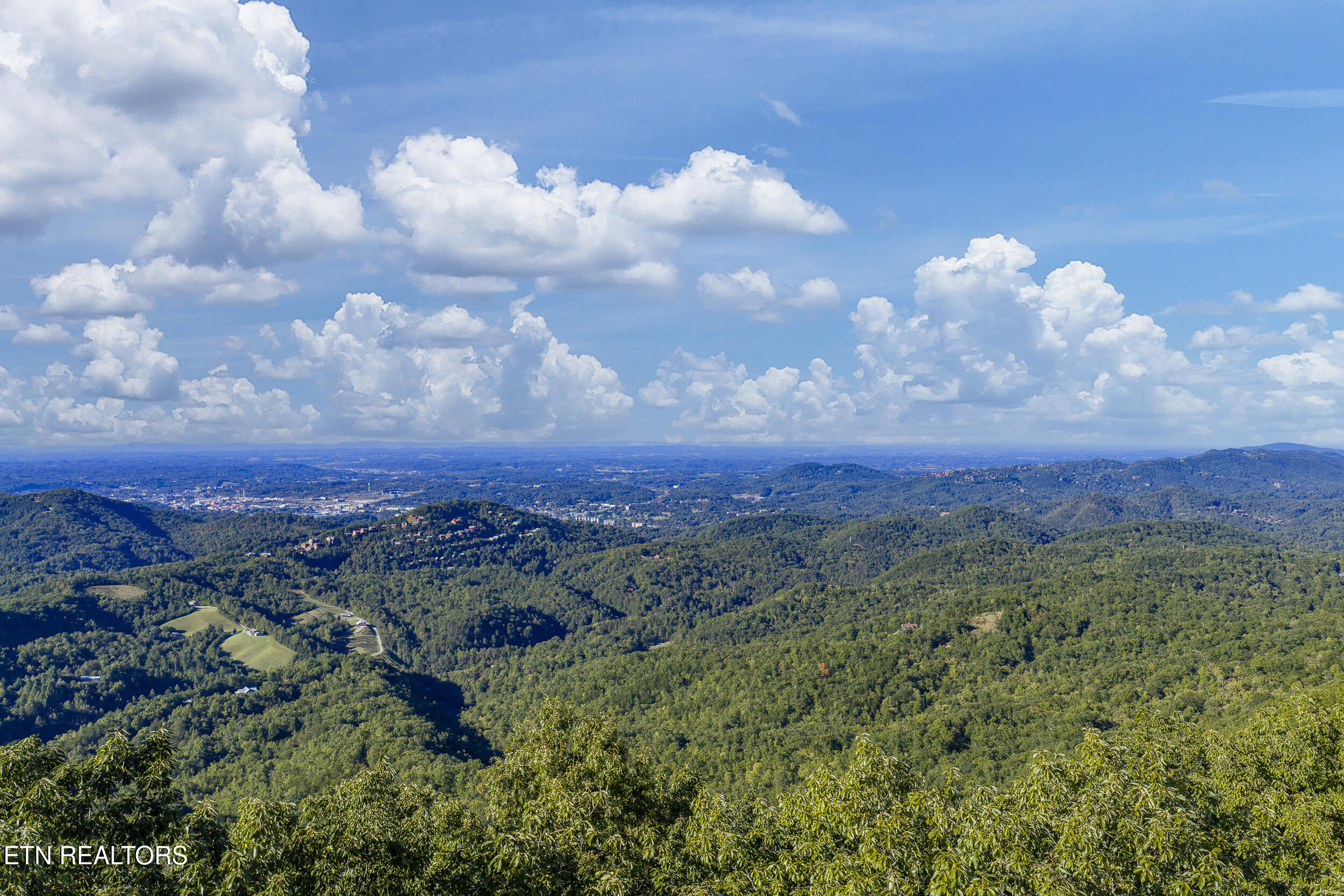 Laurel Top Way Sevierville TN 37862