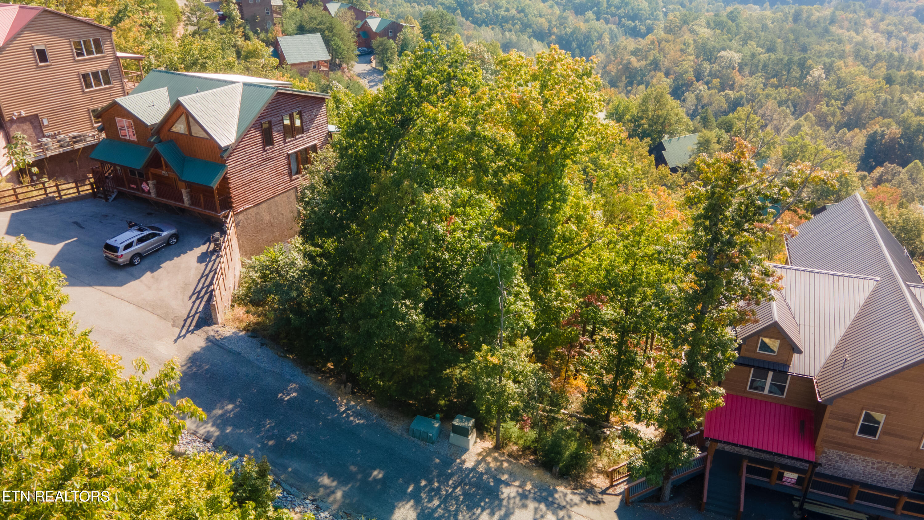 4121 Sherwood Heights Way Pigeon Forge TN 37863