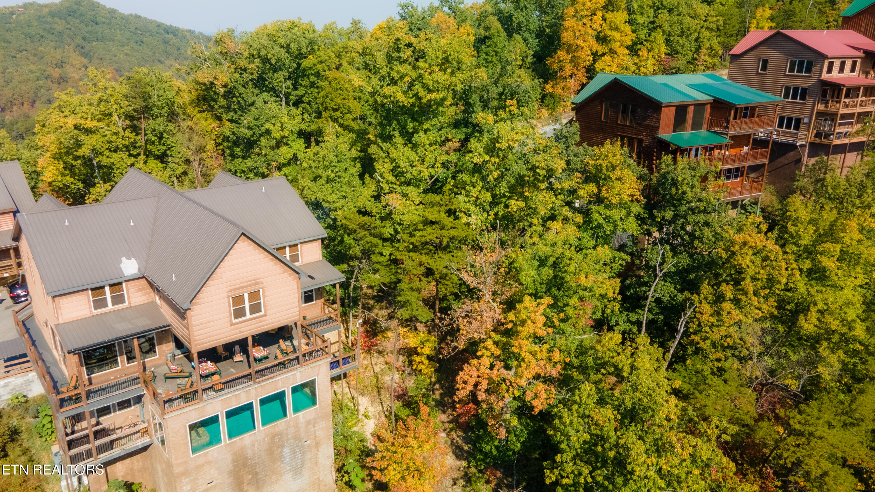 4121 Sherwood Heights Way Pigeon Forge TN 37863