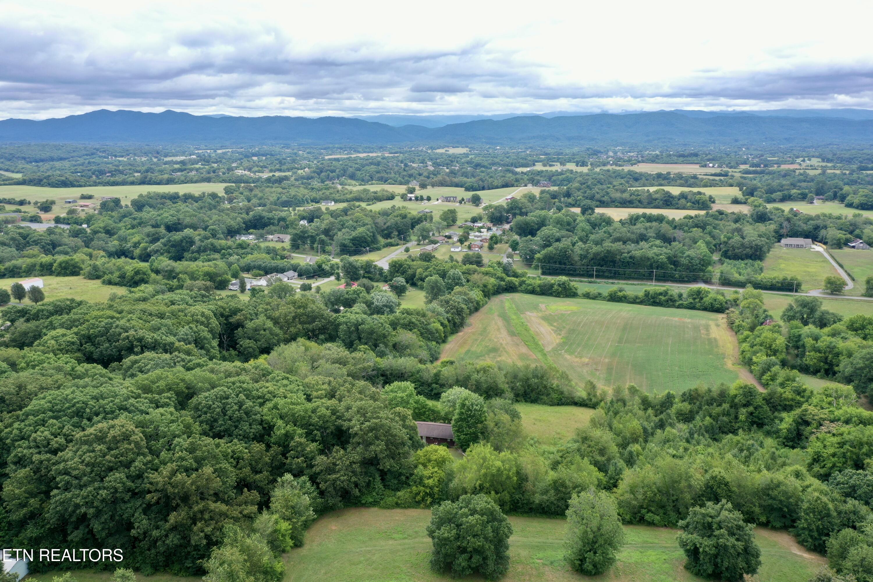 141 Saratoga Drive Maryville TN 37804