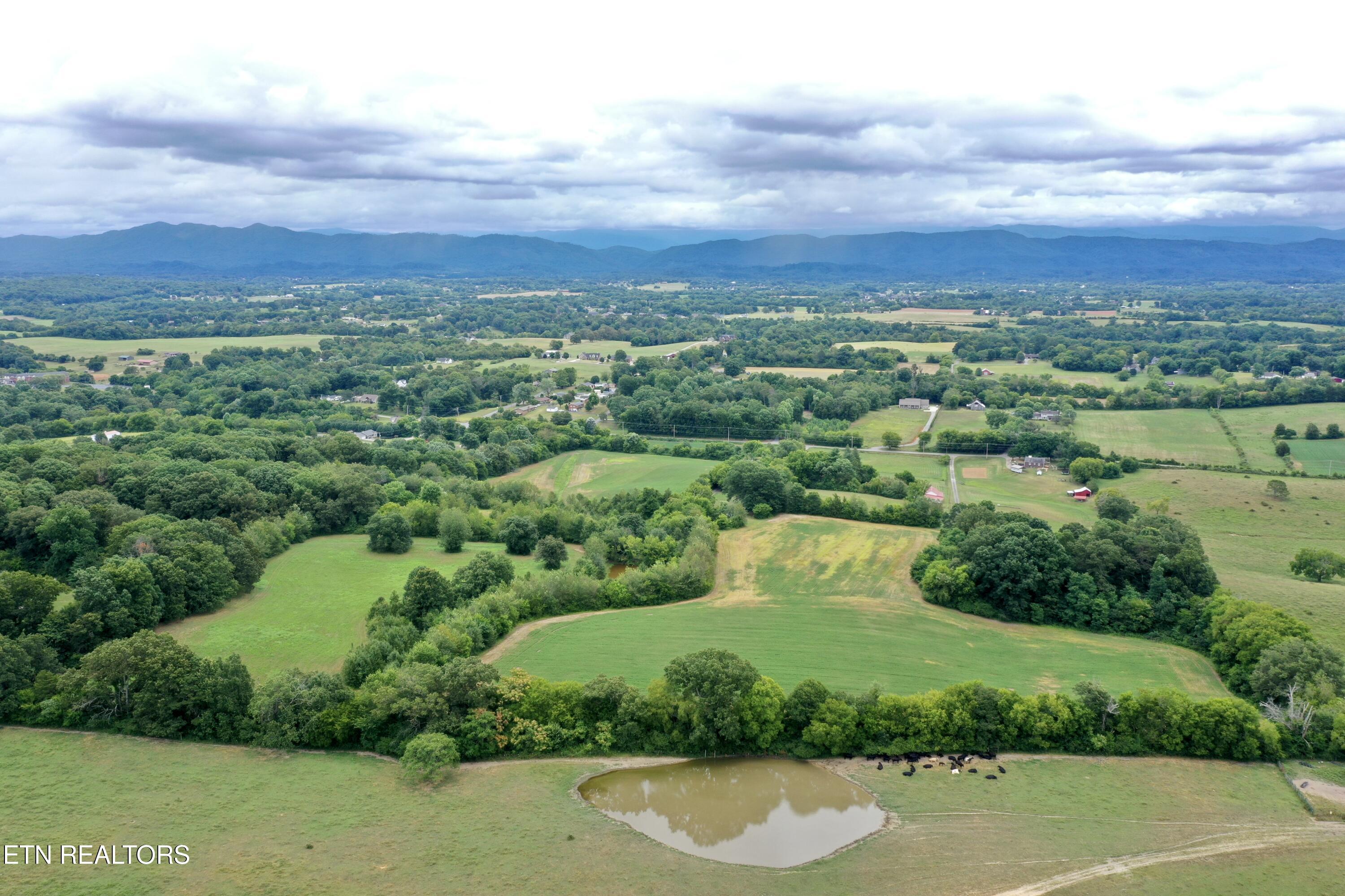 141 Saratoga Drive Maryville TN 37804