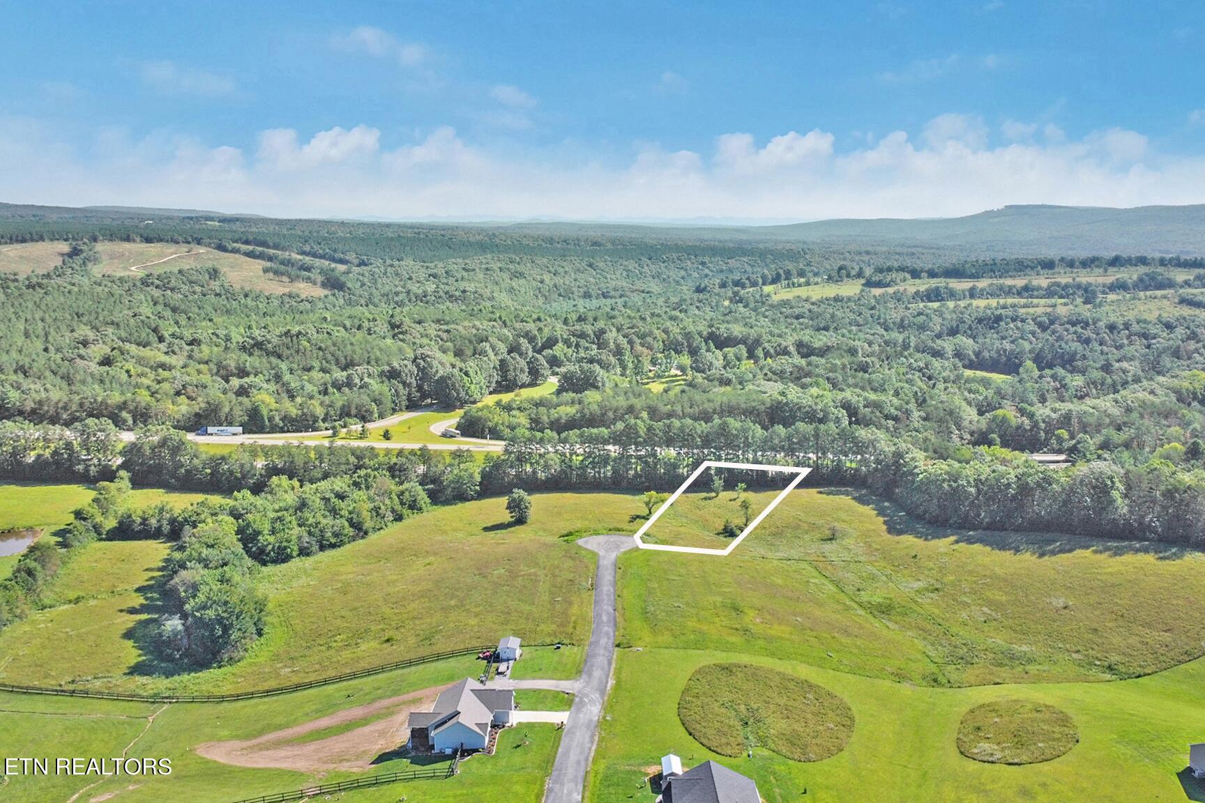 Lot 36 Estate Lane Crossville TN 38555