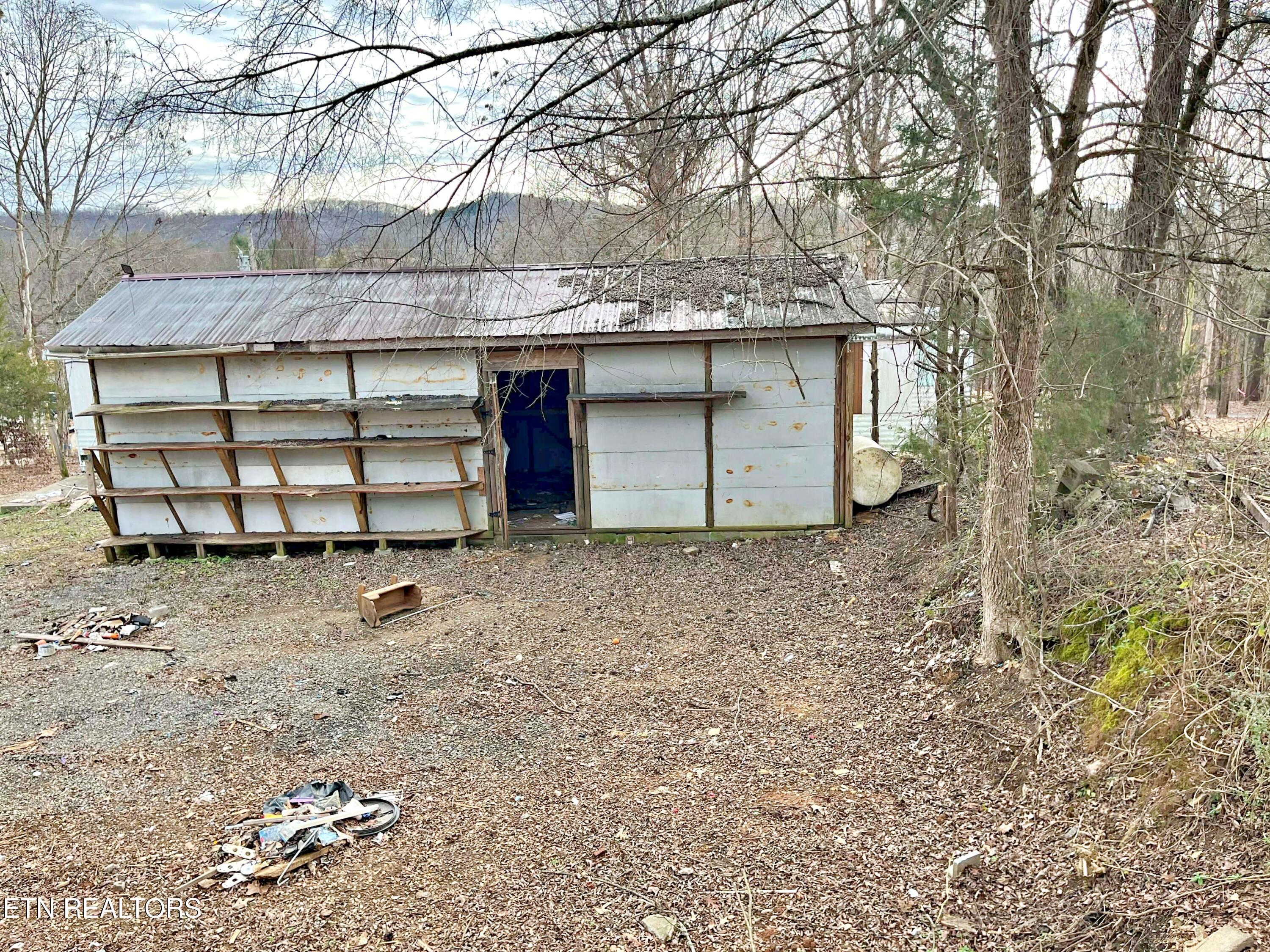 114 Pinecrest Drive Loudon TN 37774