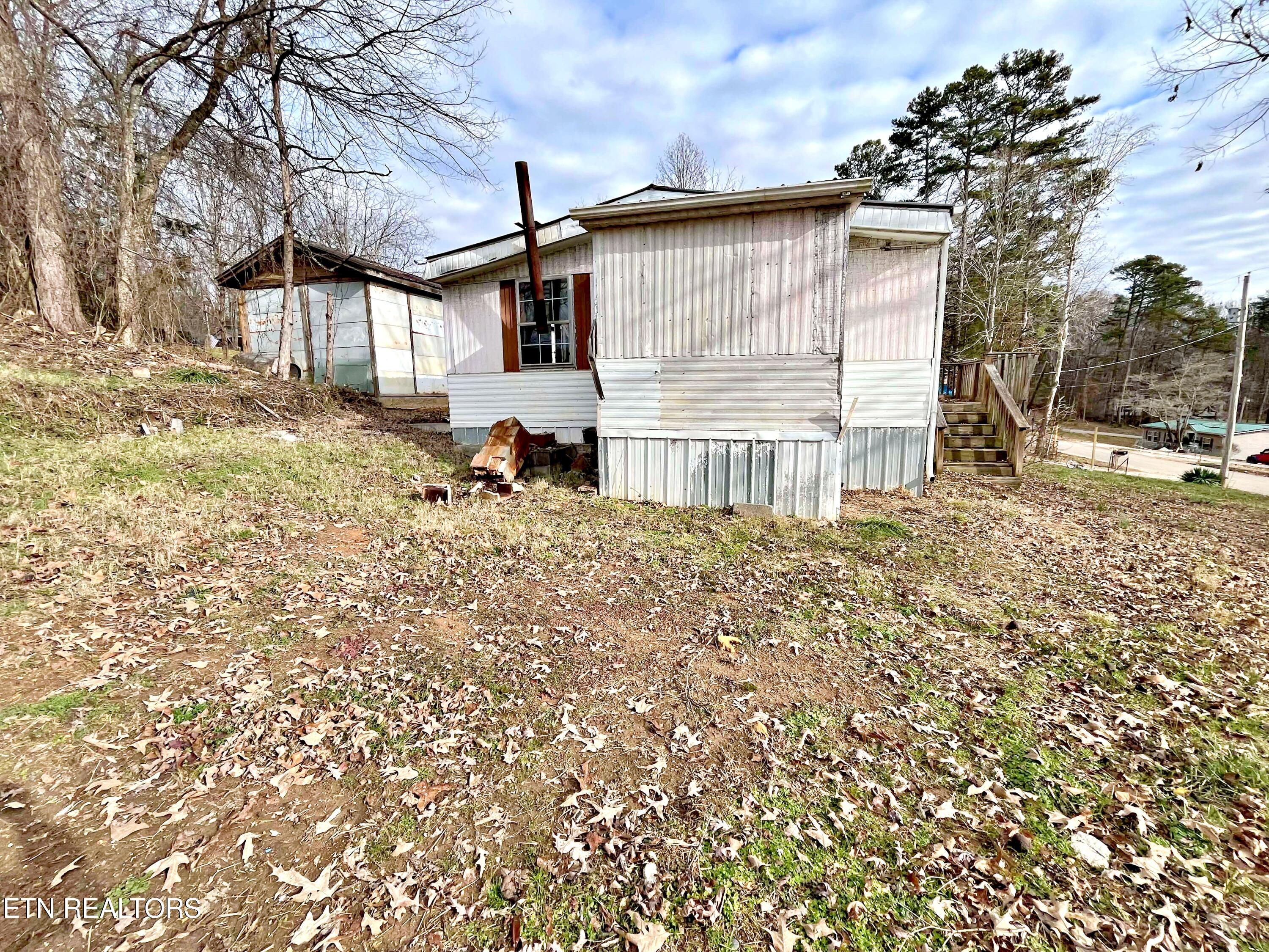 114 Pinecrest Drive Loudon TN 37774