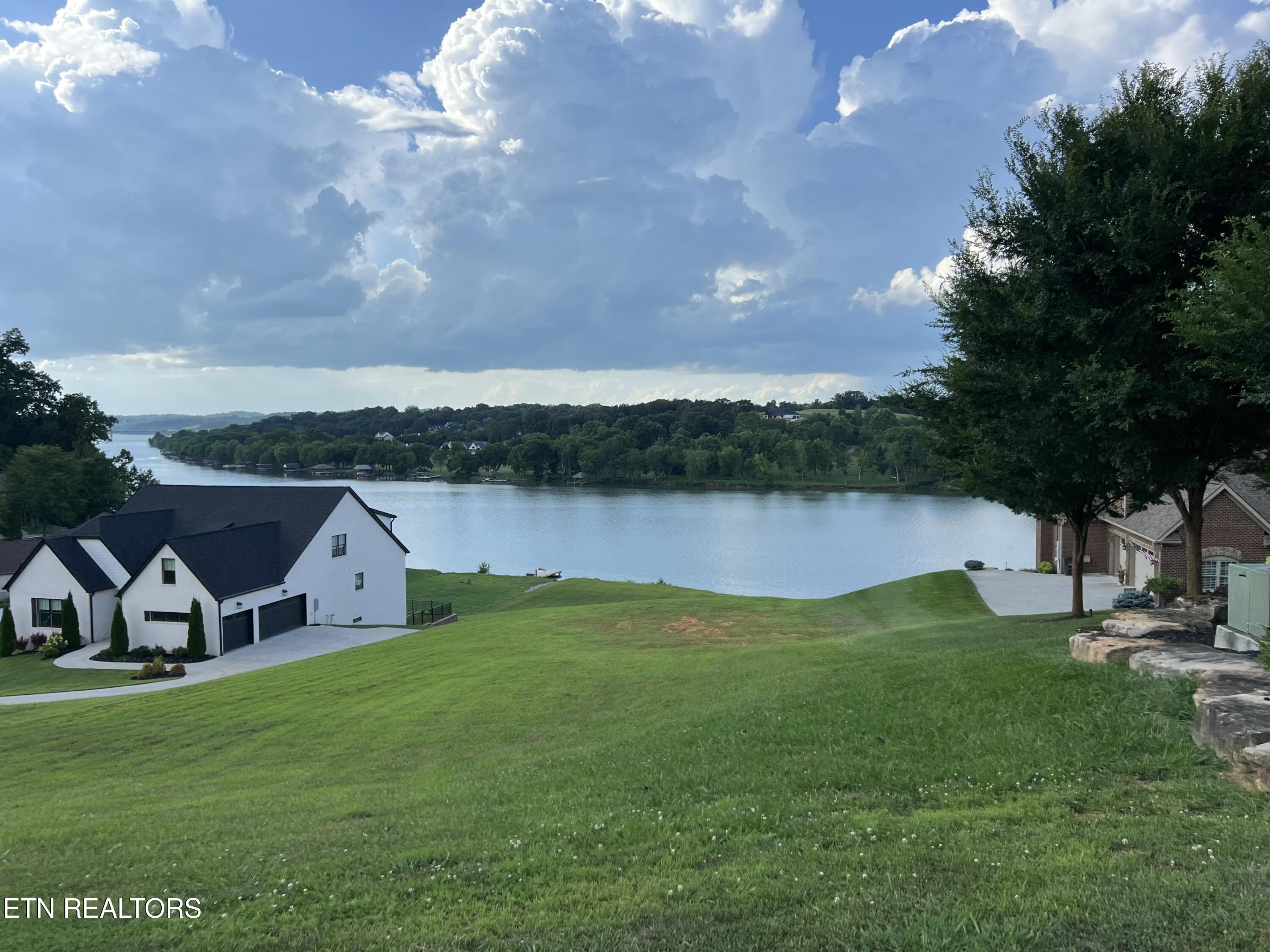 488 Silent River Lane Loudon TN 37774