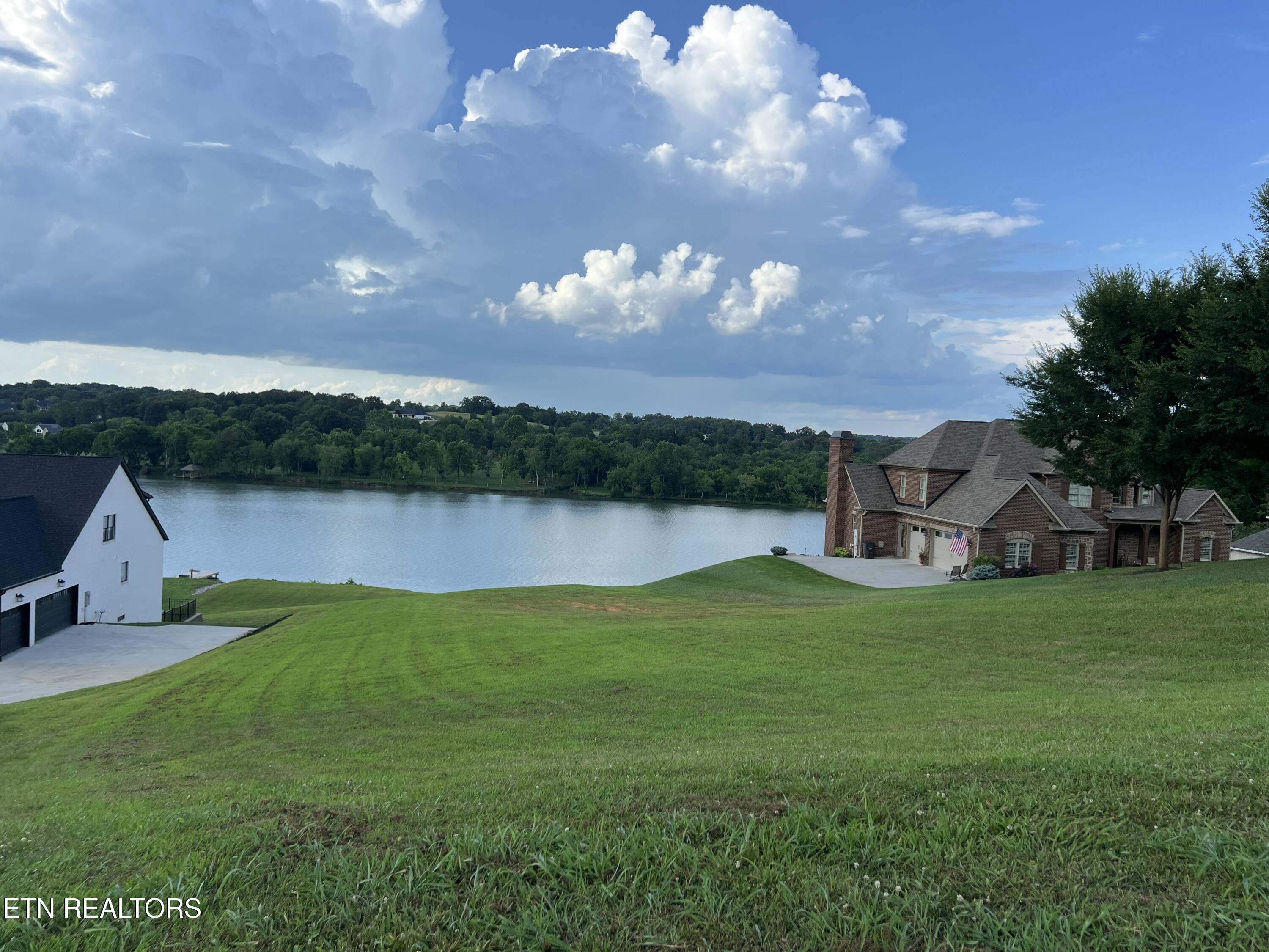 488 Silent River Lane Loudon TN 37774