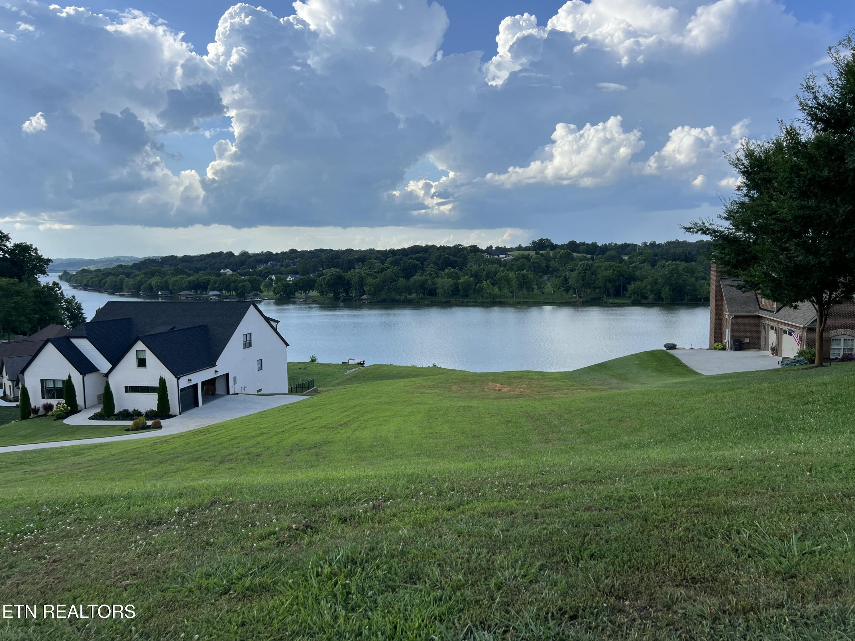 488 Silent River Lane Loudon TN 37774