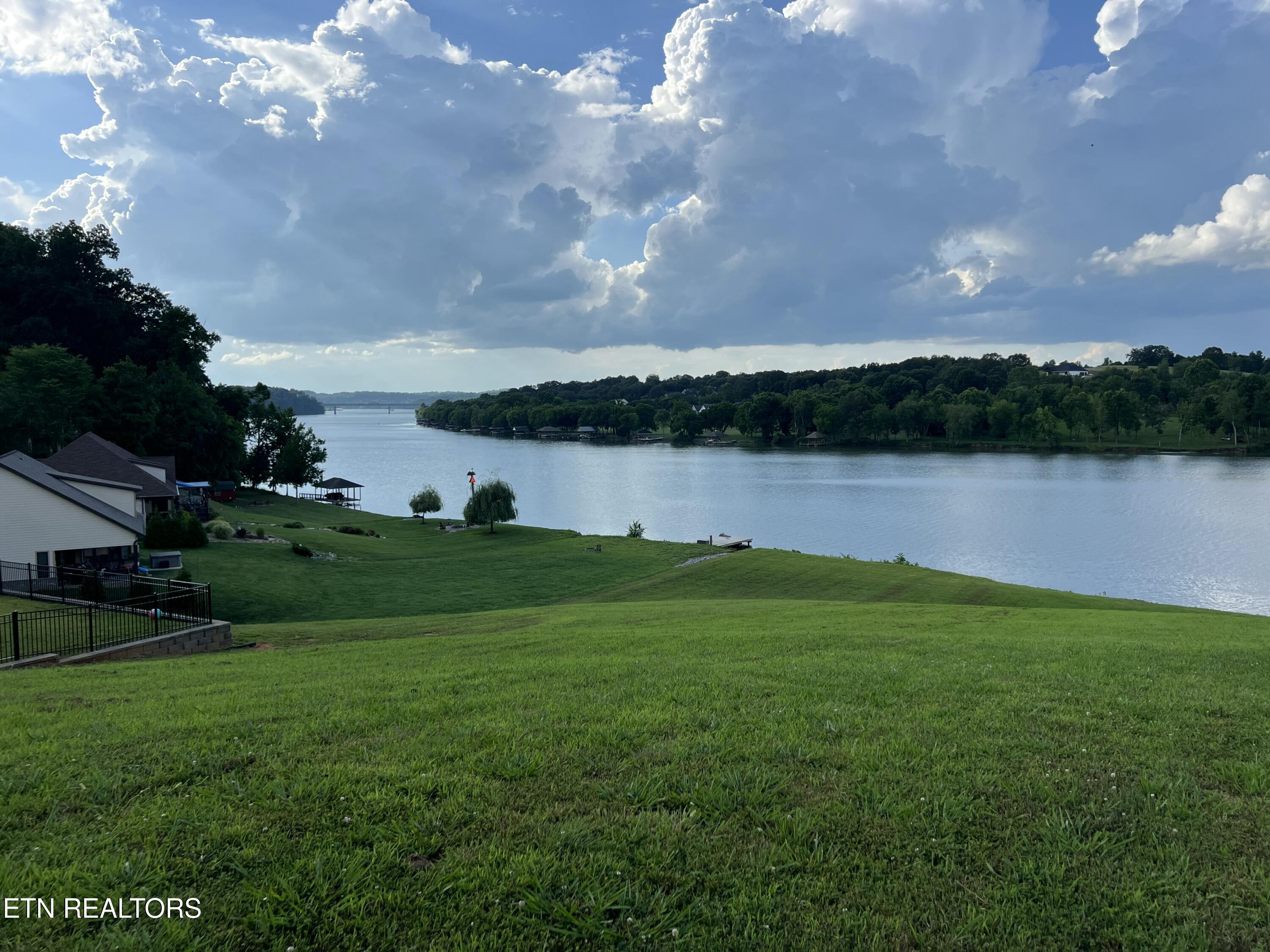 488 Silent River Lane Loudon TN 37774