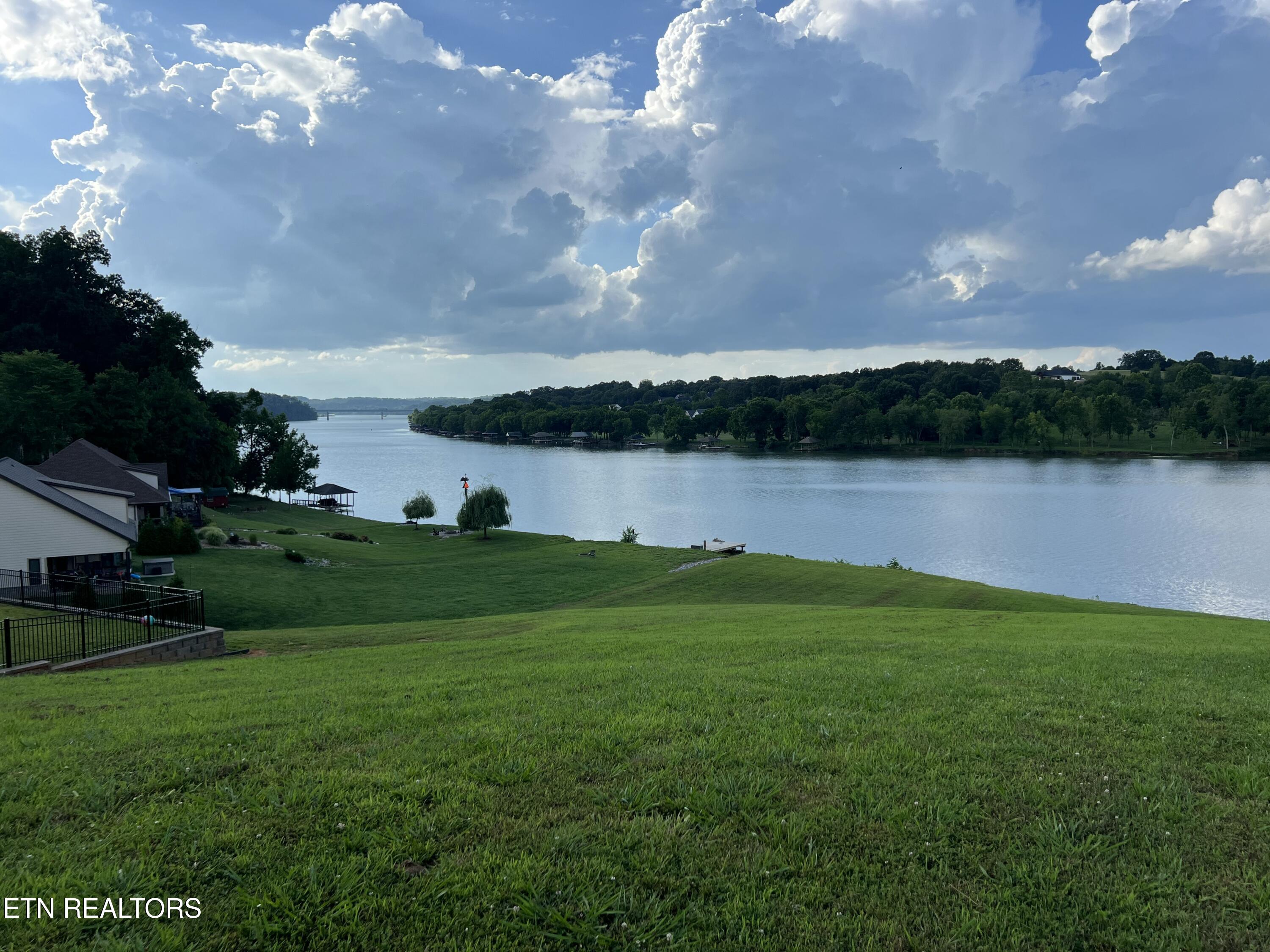 488 Silent River Lane Loudon TN 37774