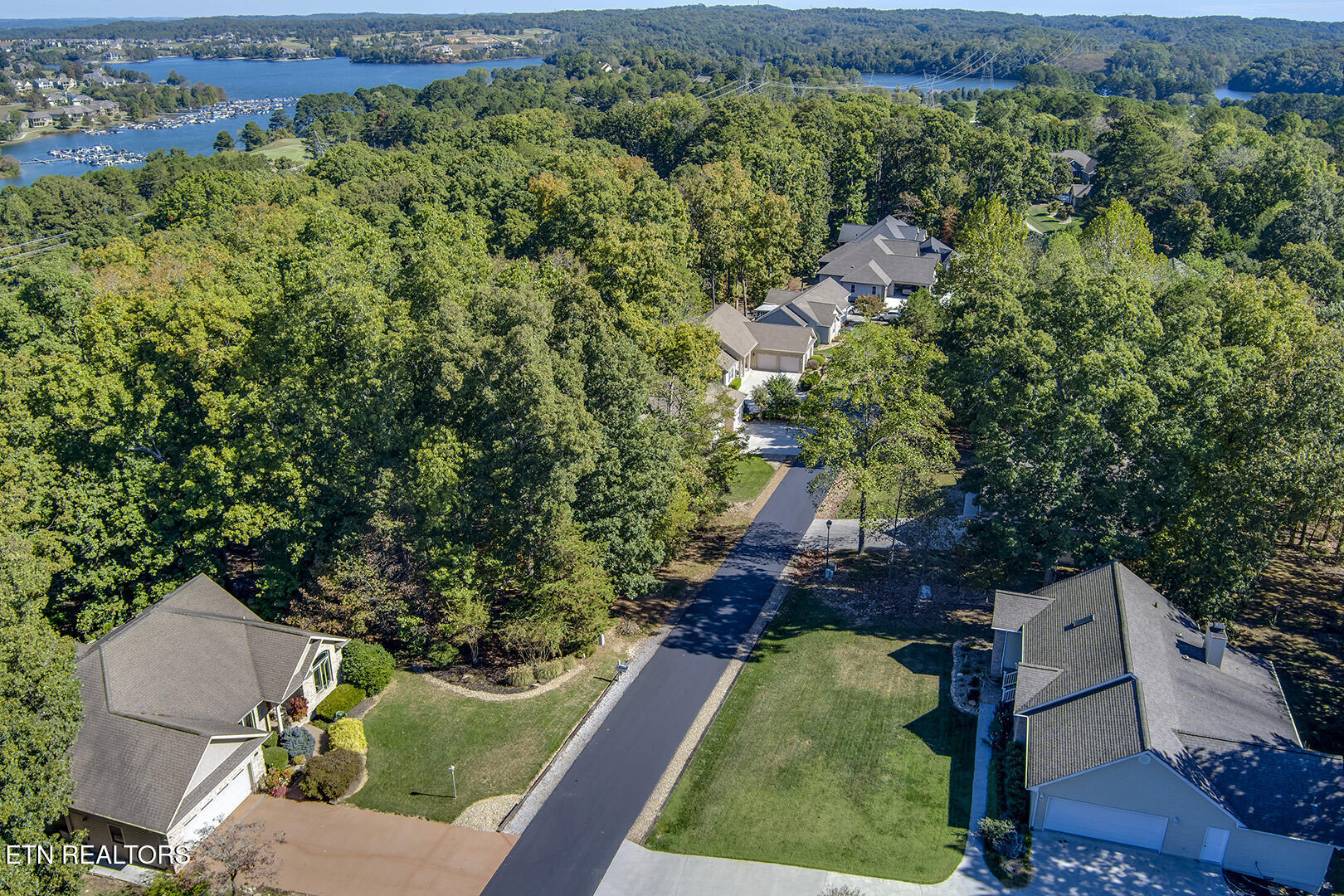 131 Kenosha Lane Loudon TN 37774