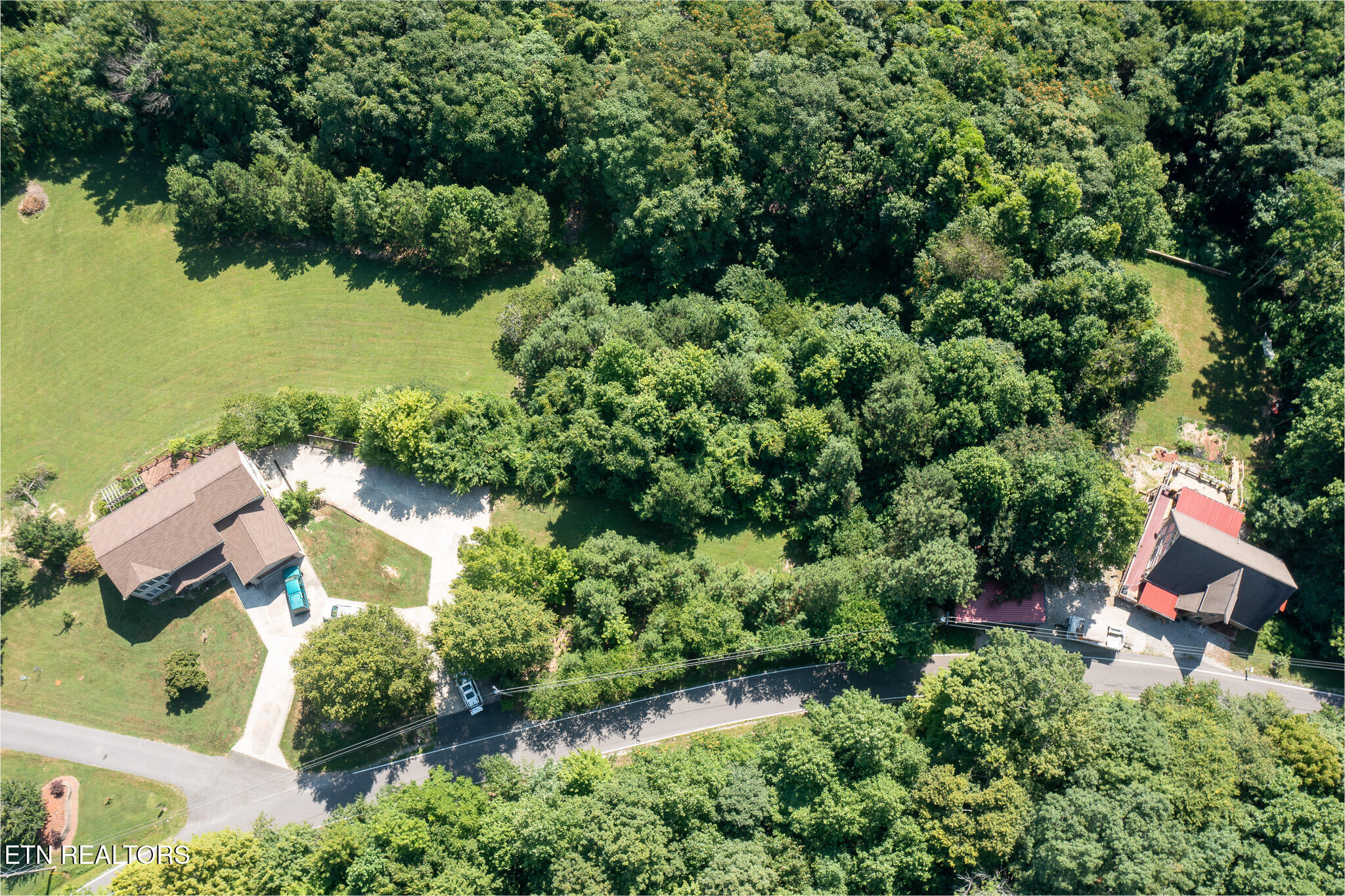 55 & 56 Lillydale Road Byrdstown TN 38549