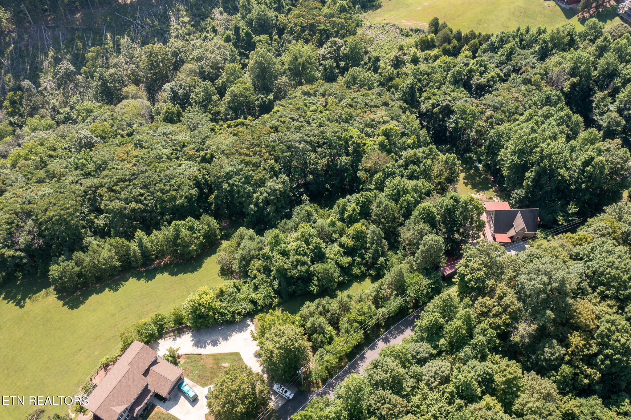 55 & 56 Lillydale Road Byrdstown TN 38549