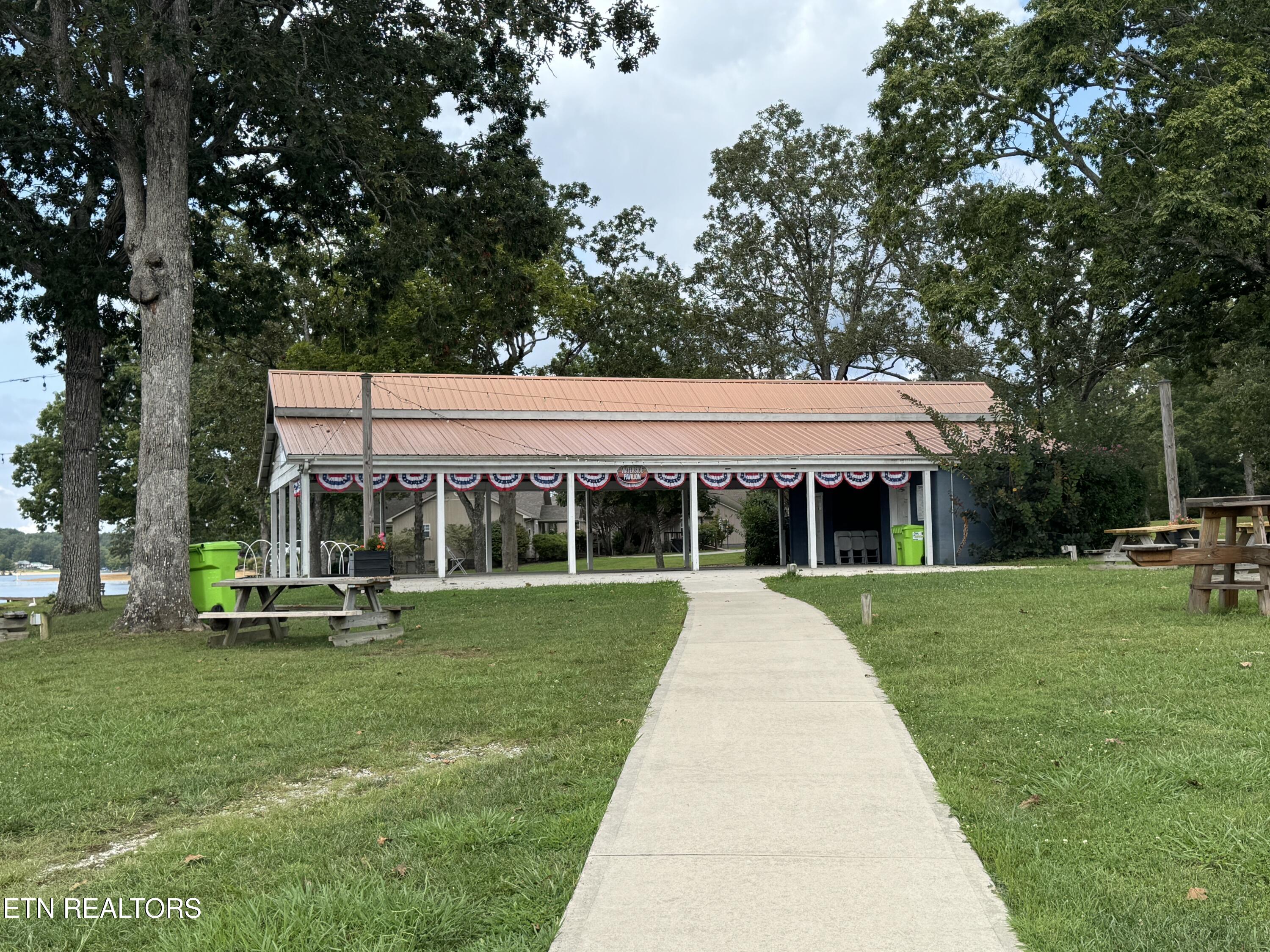 50 Redwing Circle Crossville TN 38572