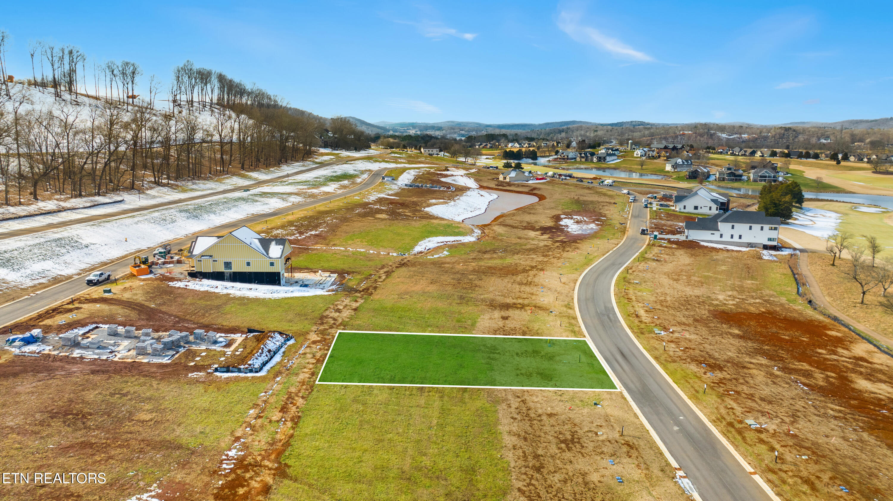 958 Black Bear Circle Loudon TN 37774