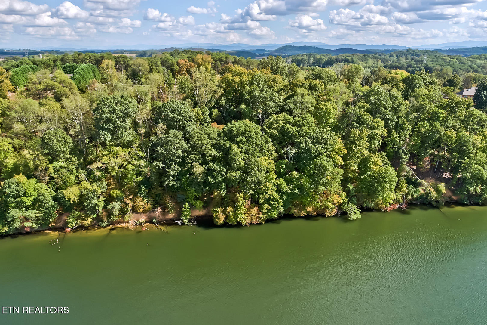 170 Bluffton Road Friendsville TN 37737