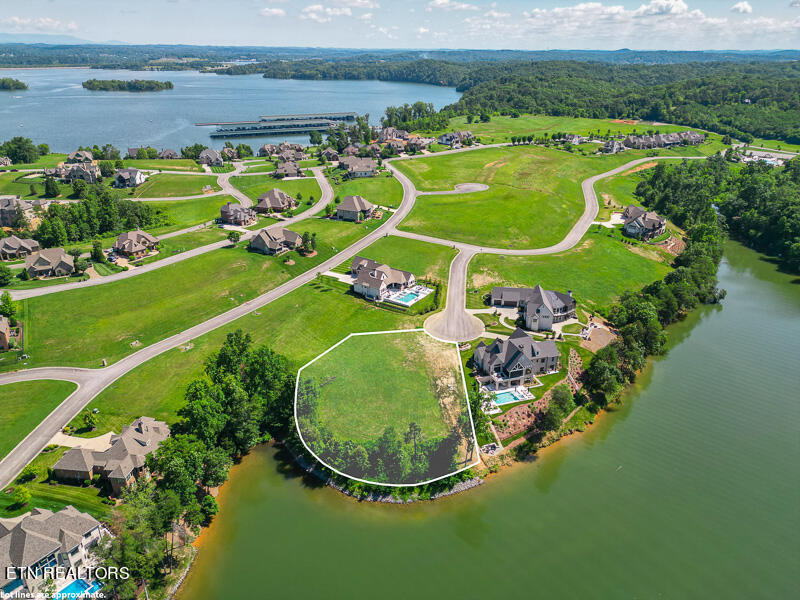 390 Admiral Court Lenoir City TN 37772