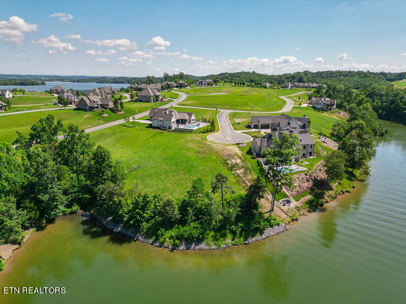 390 Admiral Court Lenoir City TN 37772