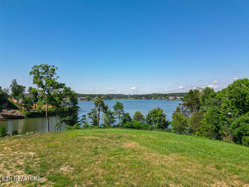 390 Admiral Court Lenoir City TN 37772