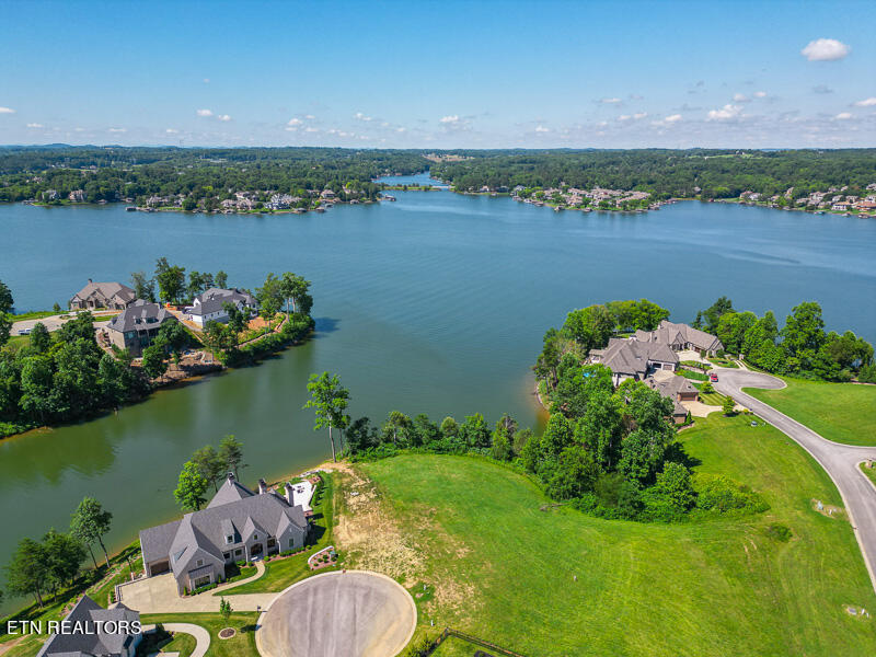 390 Admiral Court Lenoir City TN 37772