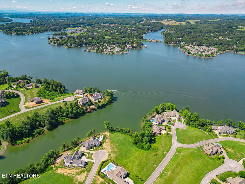 390 Admiral Court Lenoir City TN 37772