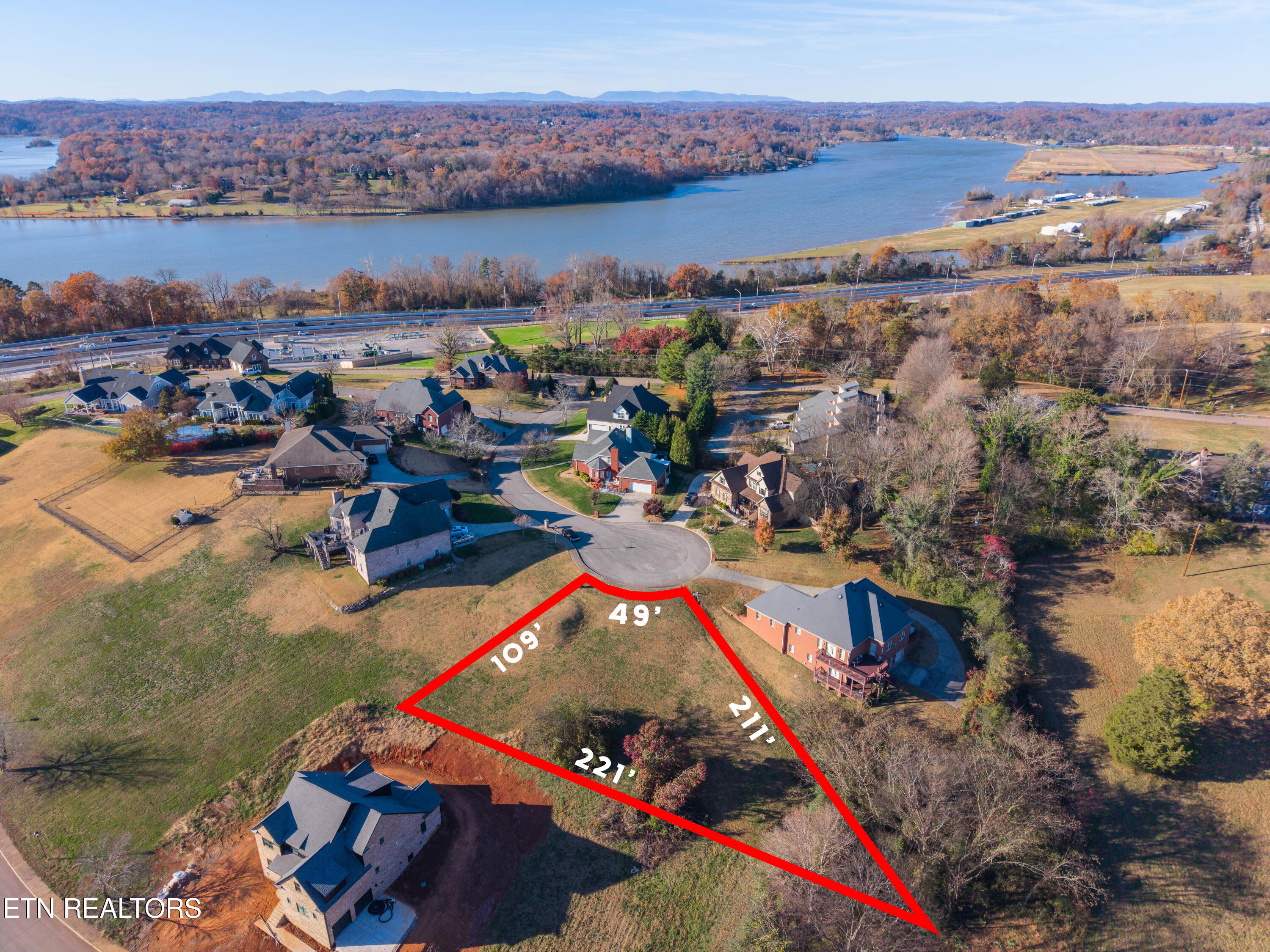 3831 Admirality Lane Knoxville TN 37920