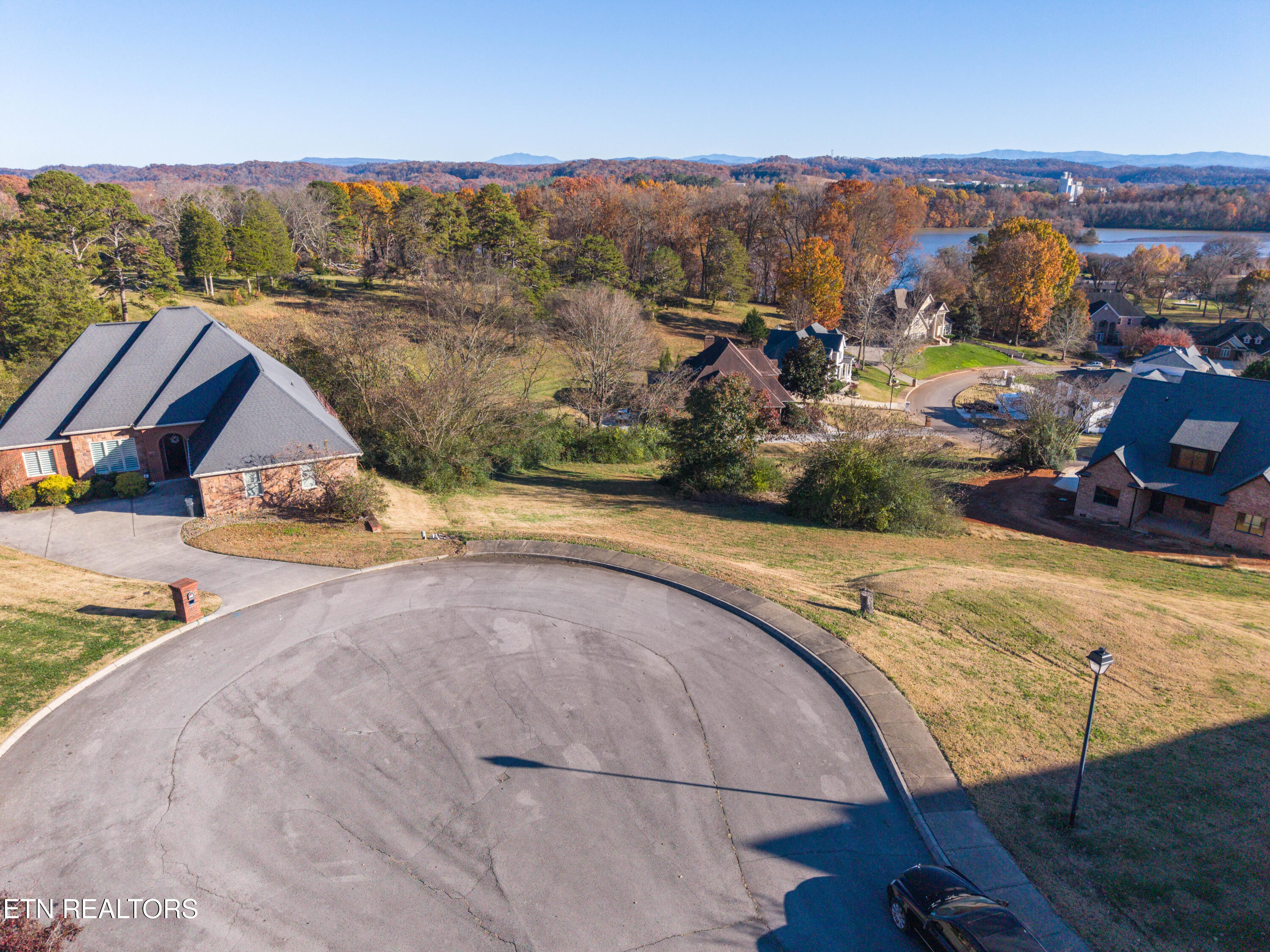 3831 Admirality Lane Knoxville TN 37920