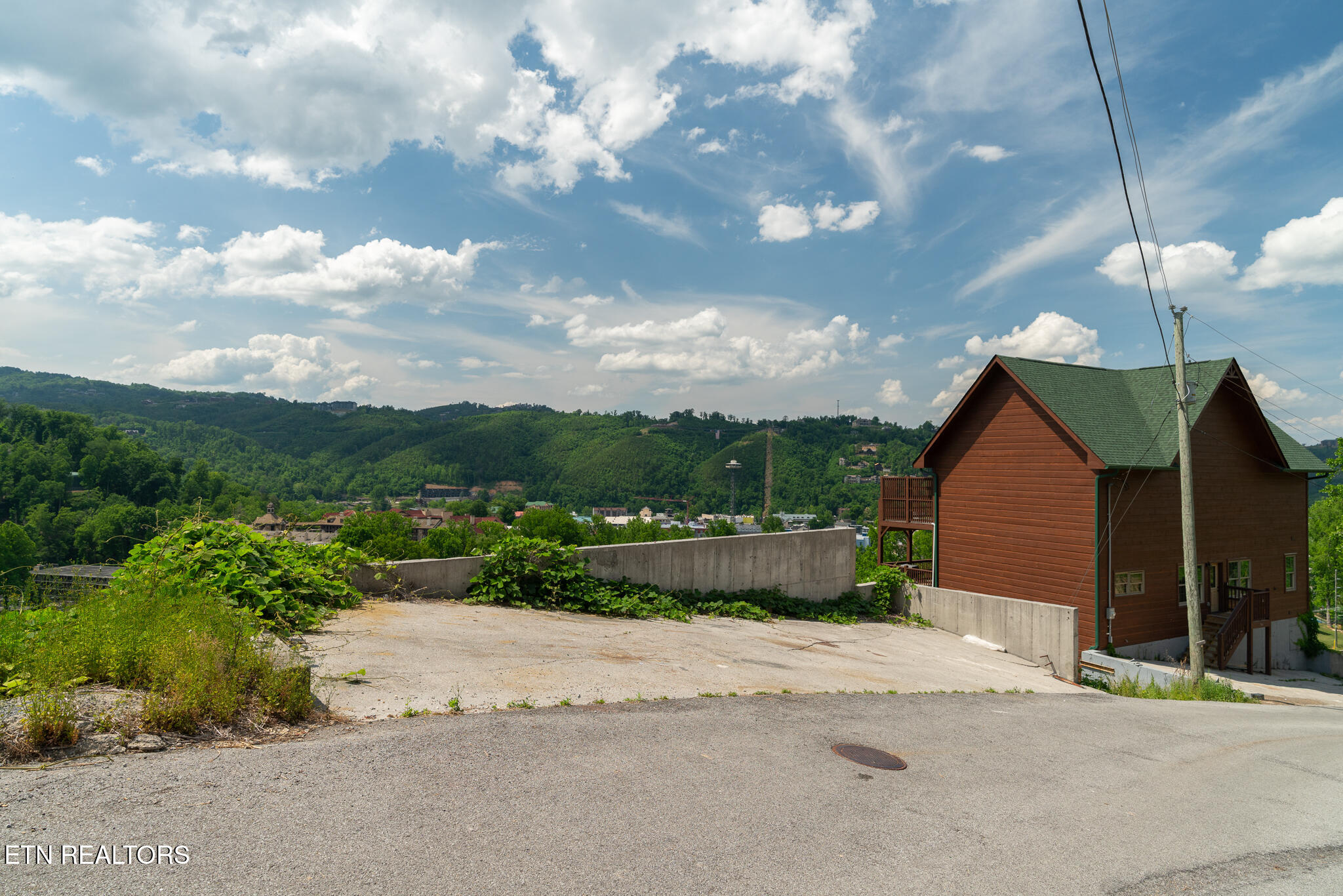 744 Widows Knob Road Gatlinburg TN 37738