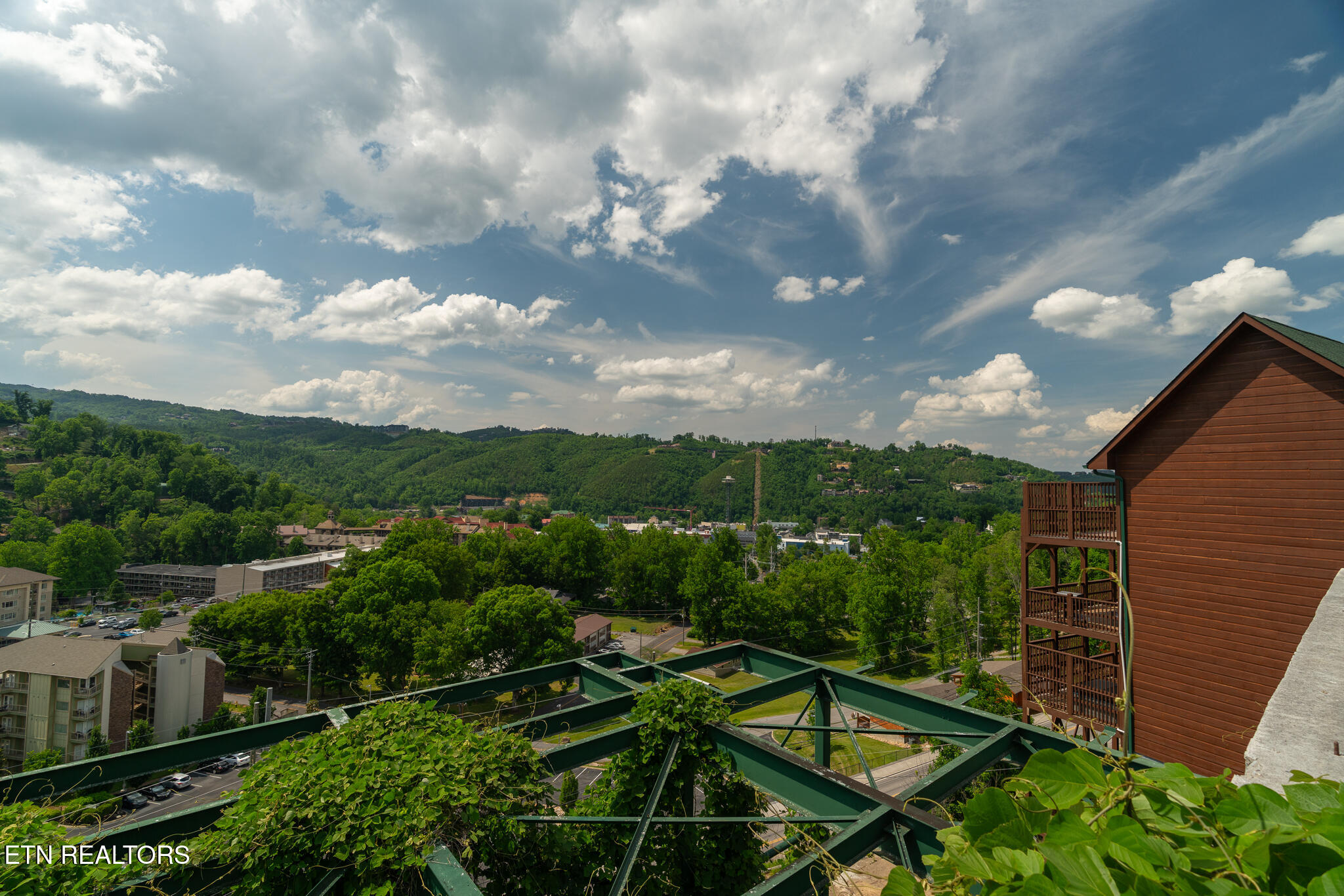 744 Widows Knob Road Gatlinburg TN 37738