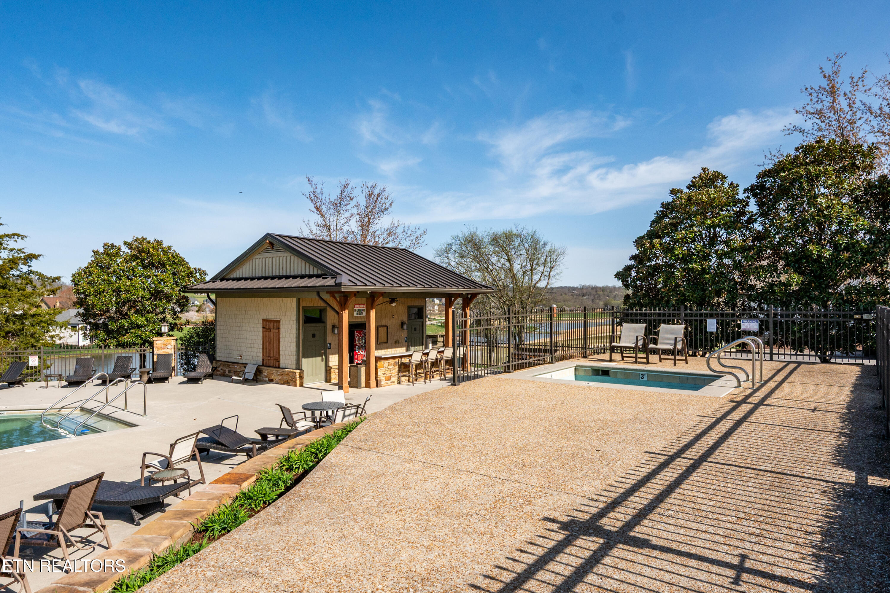 967 Black Cove Lane Loudon TN 37774