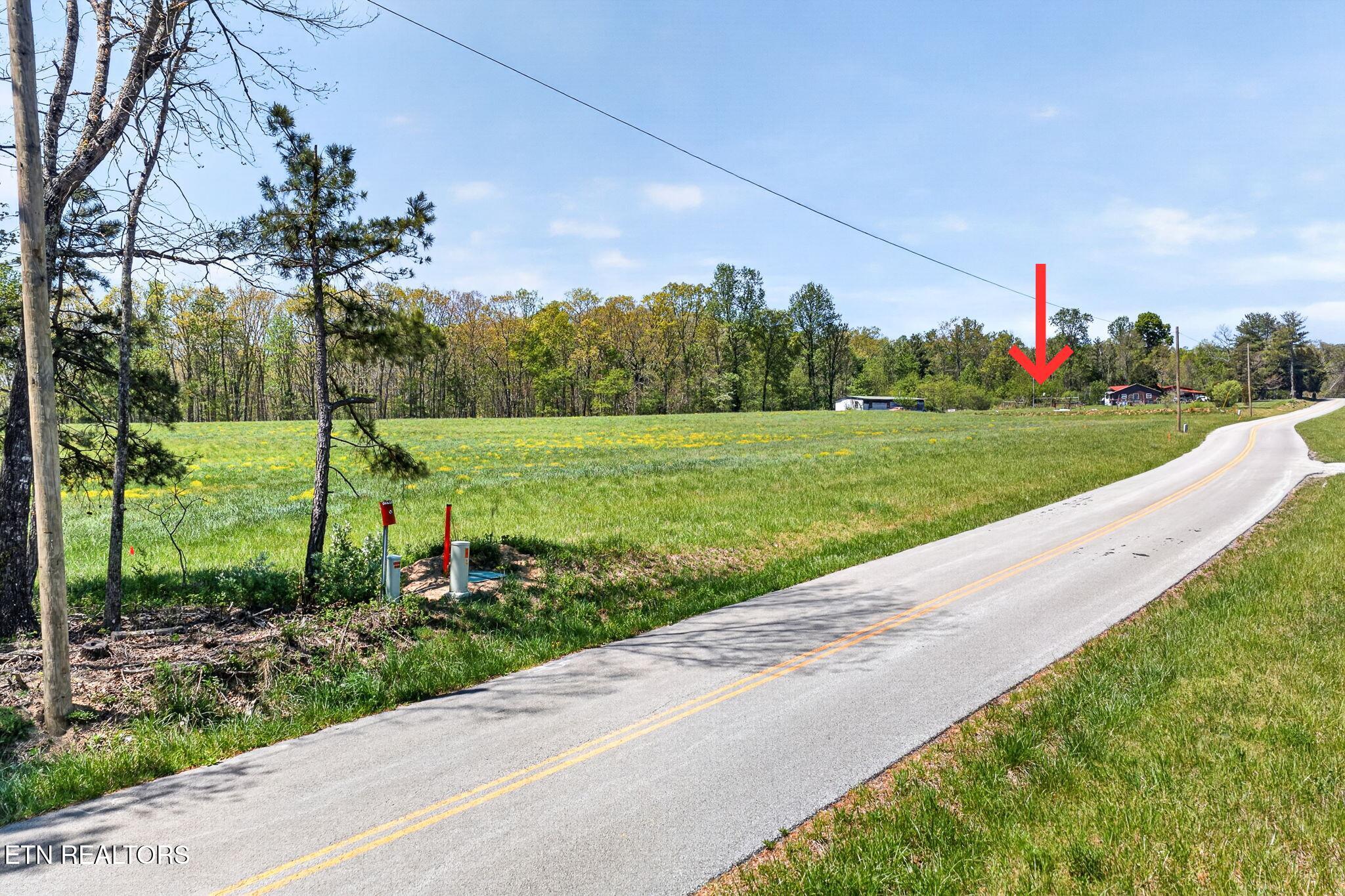 5.75AC Smith Mountain Road Rockwood TN 37854