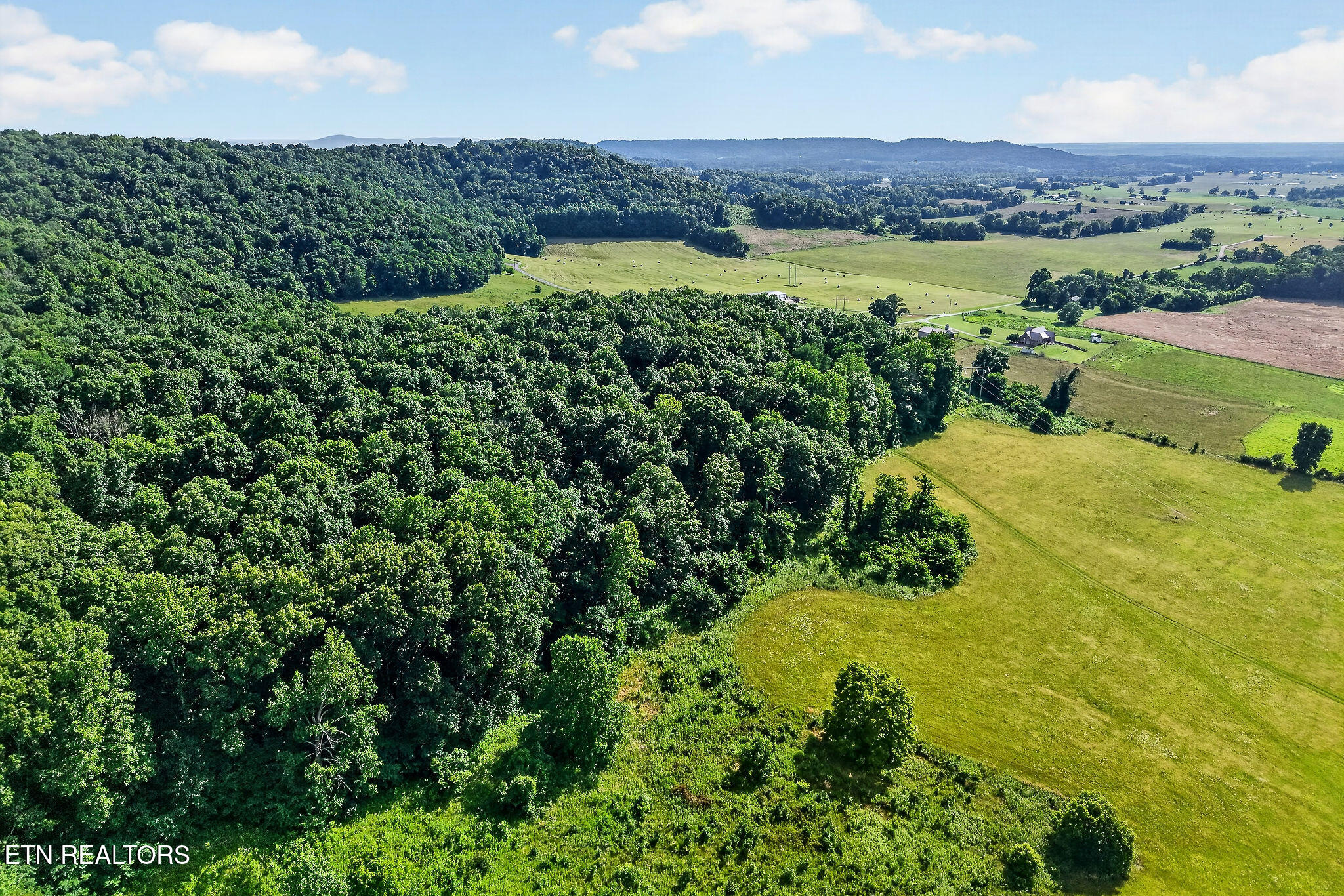 00 Moore Cove Road Quebeck TN 38579
