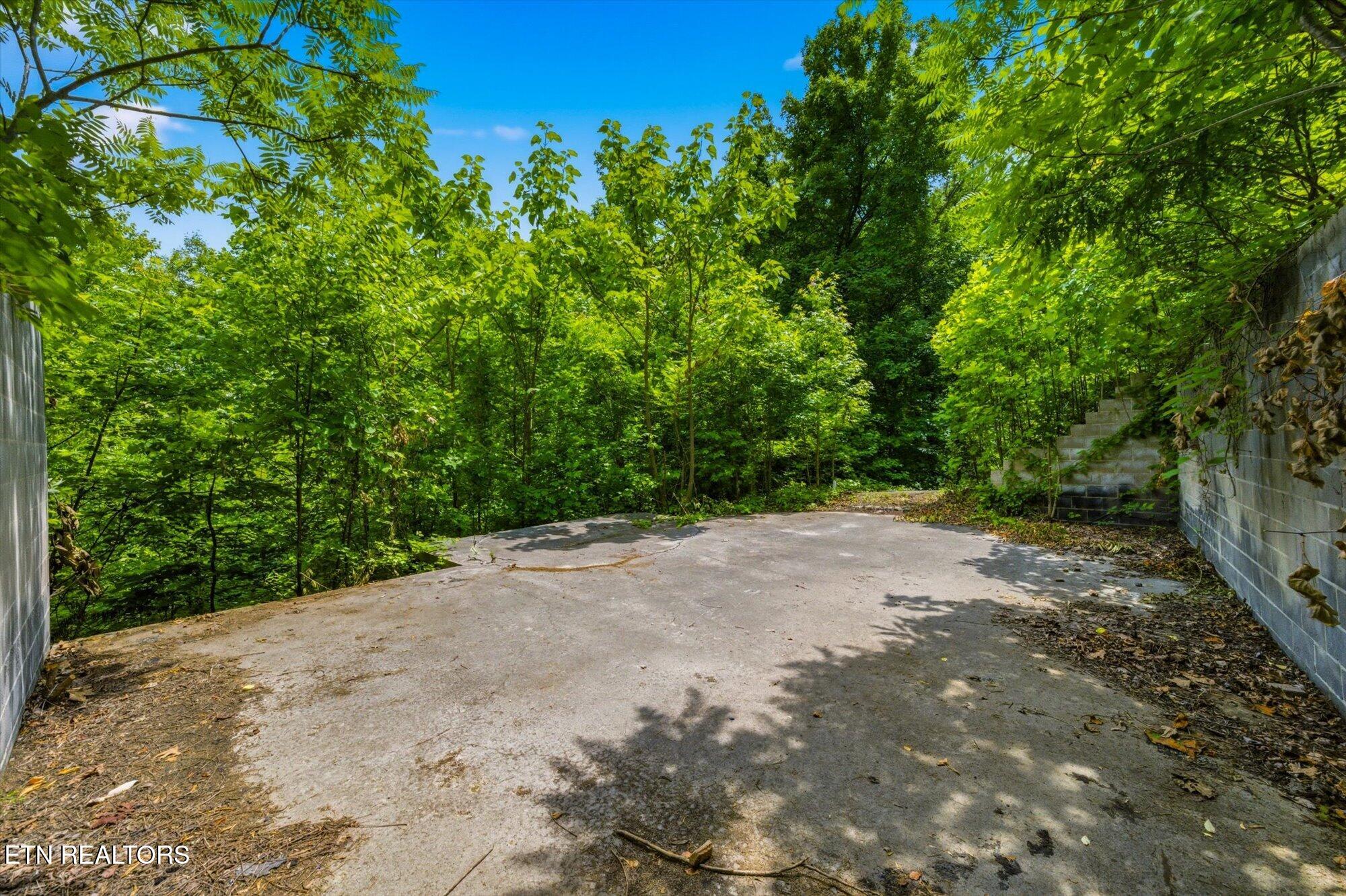 2405 Deep Spring Lane Sevierville TN 37862