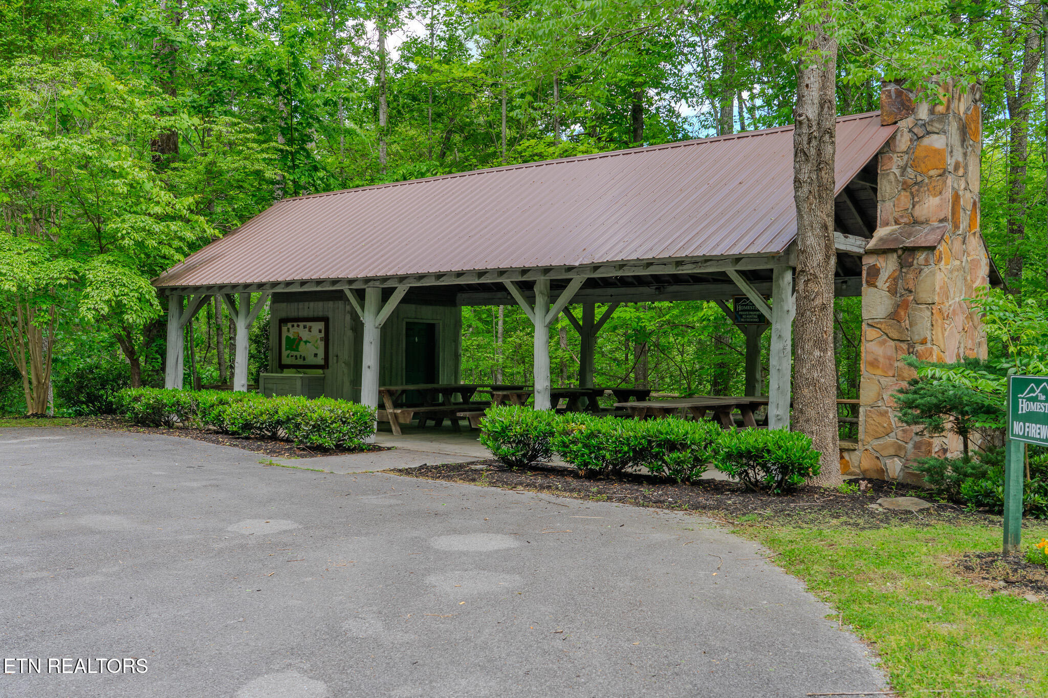 Long Rifle Road Sevierville TN 37862