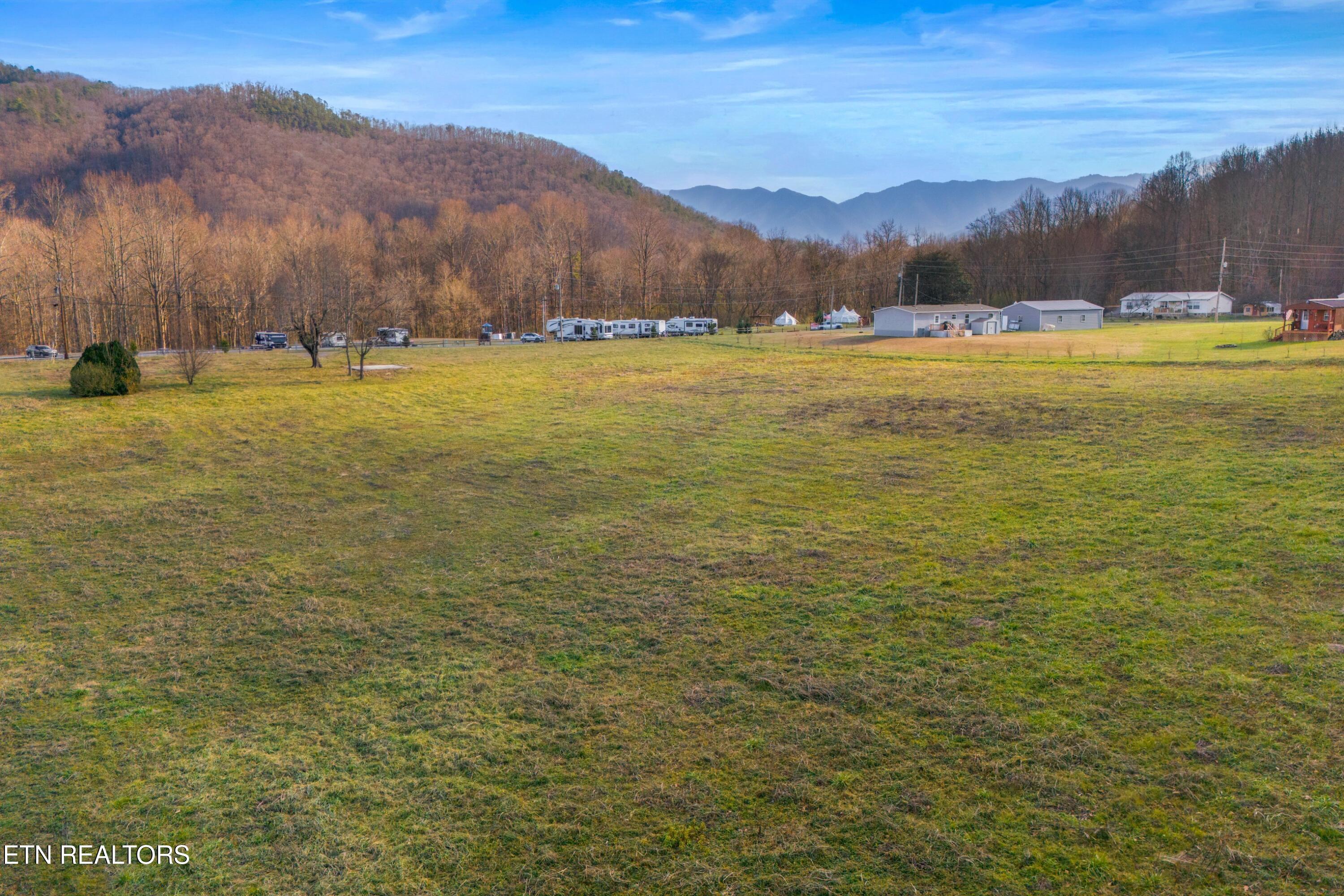 4121 Chavis Road Cosby TN 37722