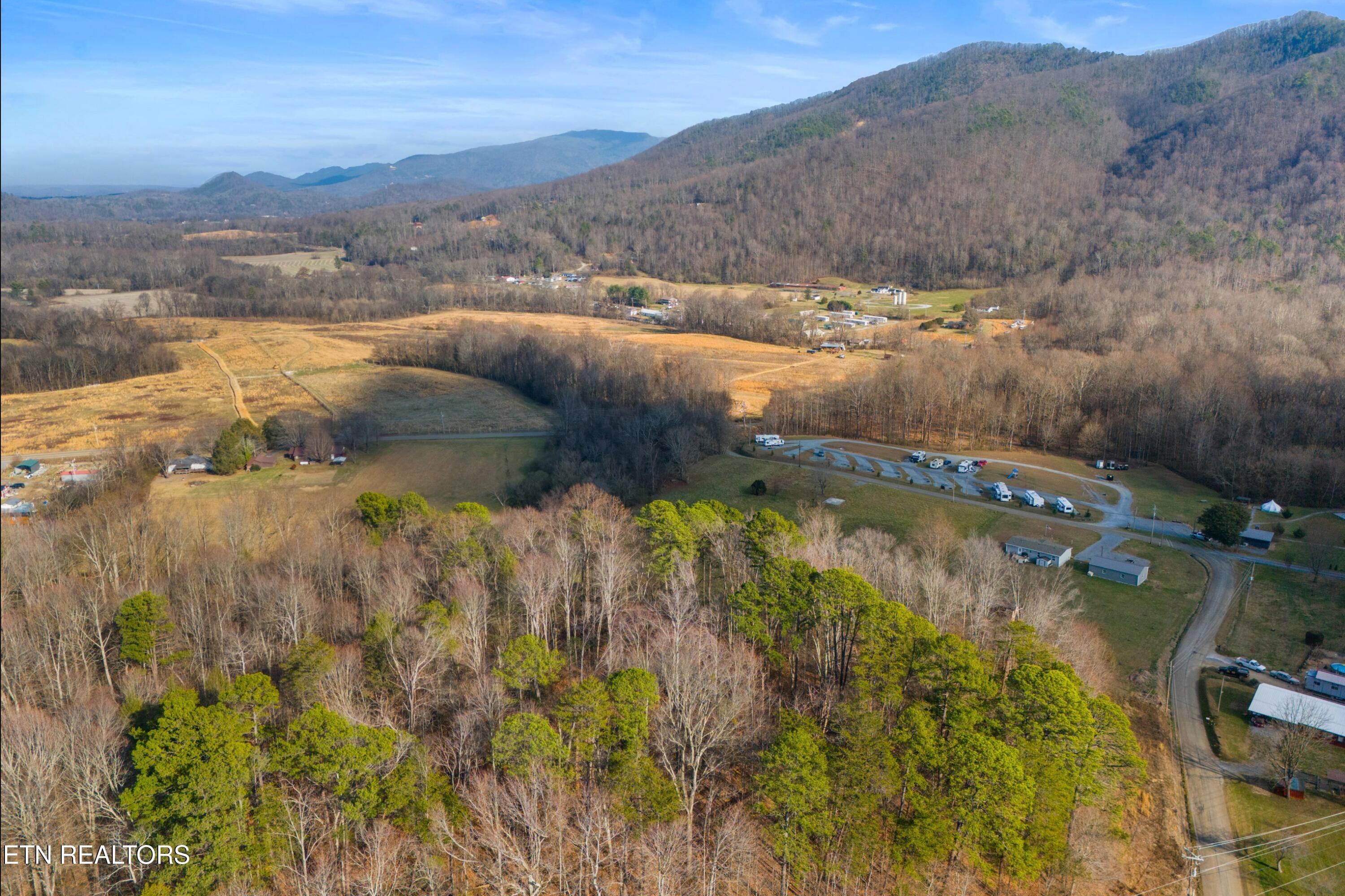 4121 Chavis Road Cosby TN 37722