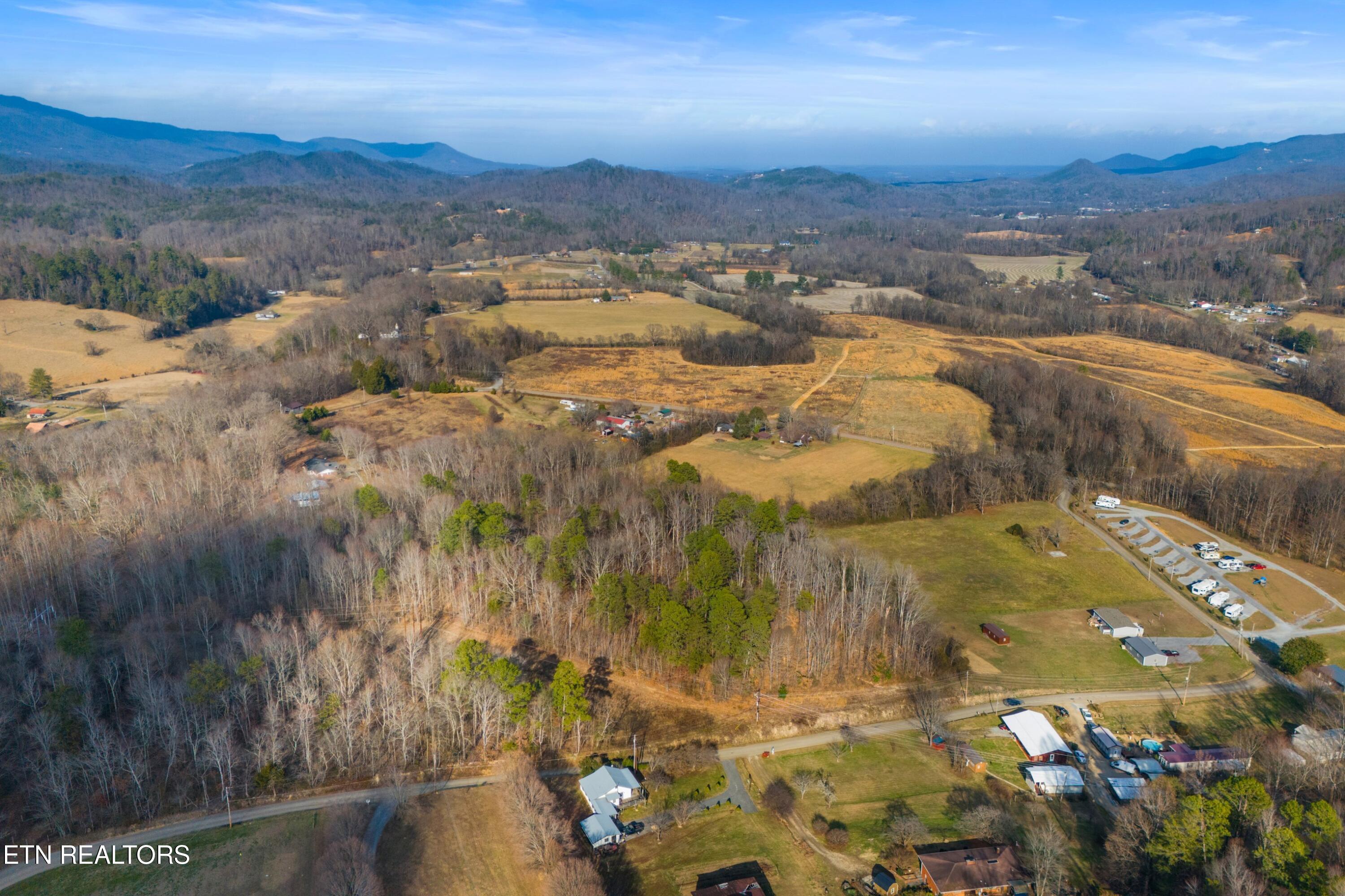 4121 Chavis Road Cosby TN 37722