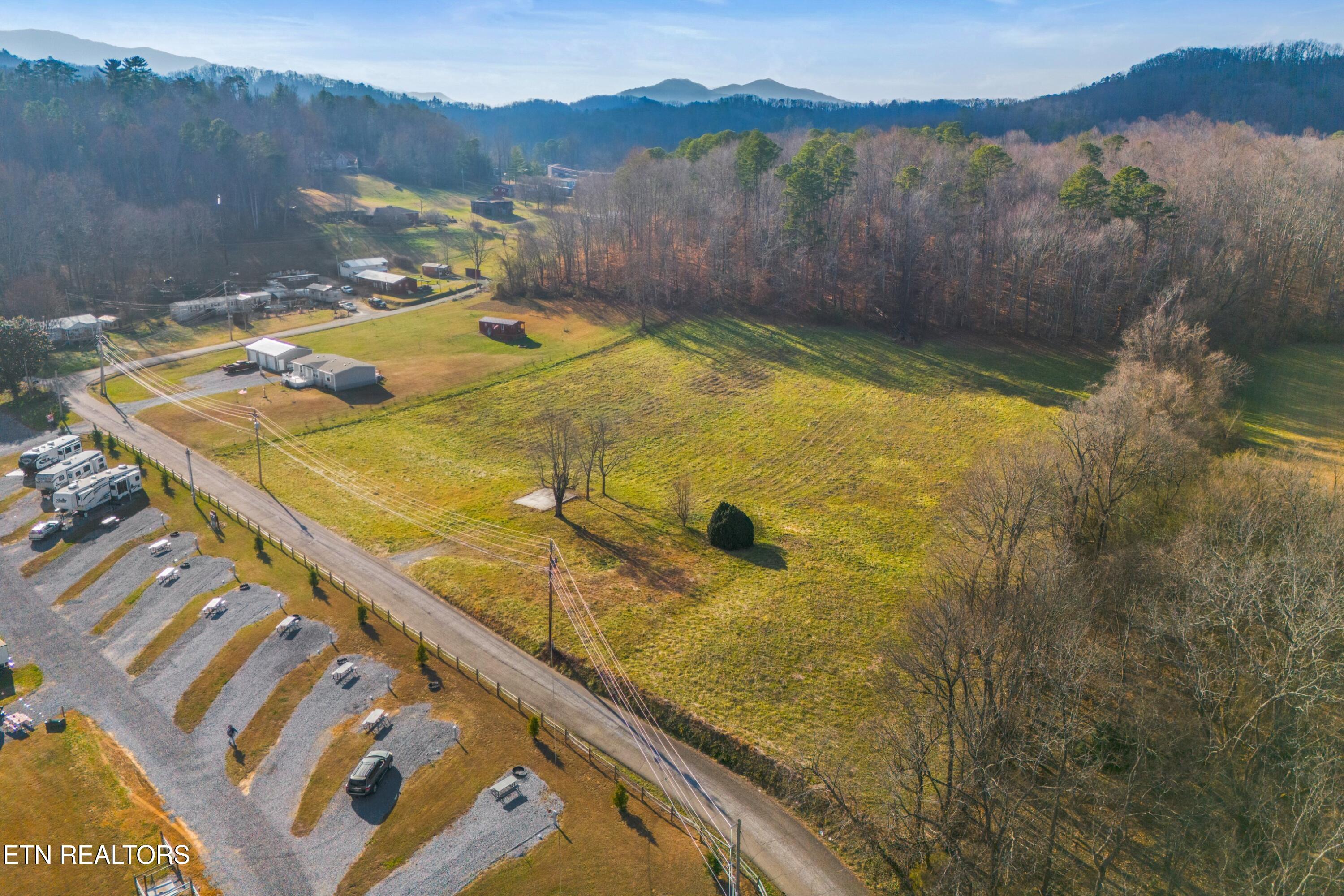 4121 Chavis Road Cosby TN 37722