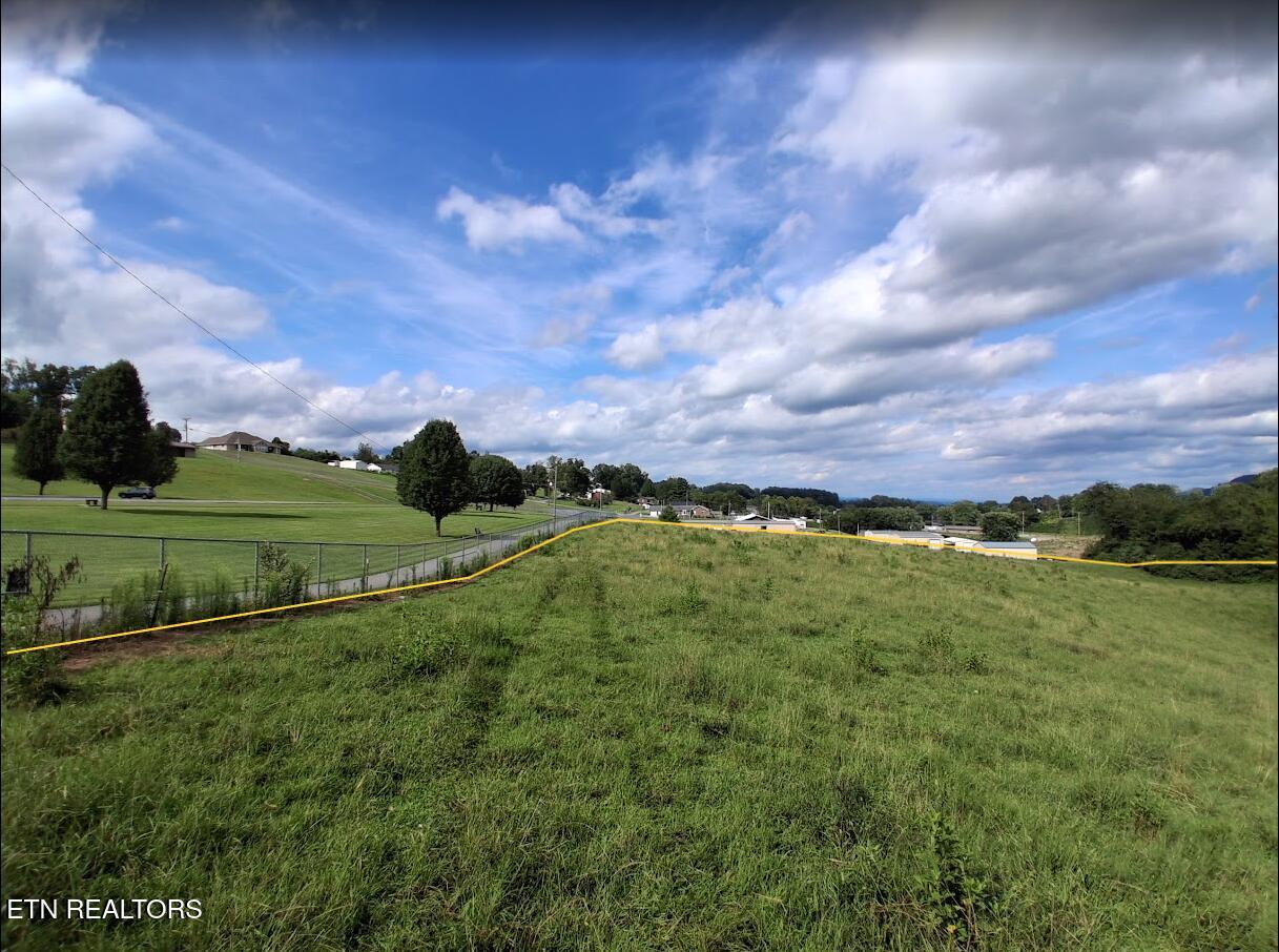 1820 Old Knoxville Road Tazewell TN 37879