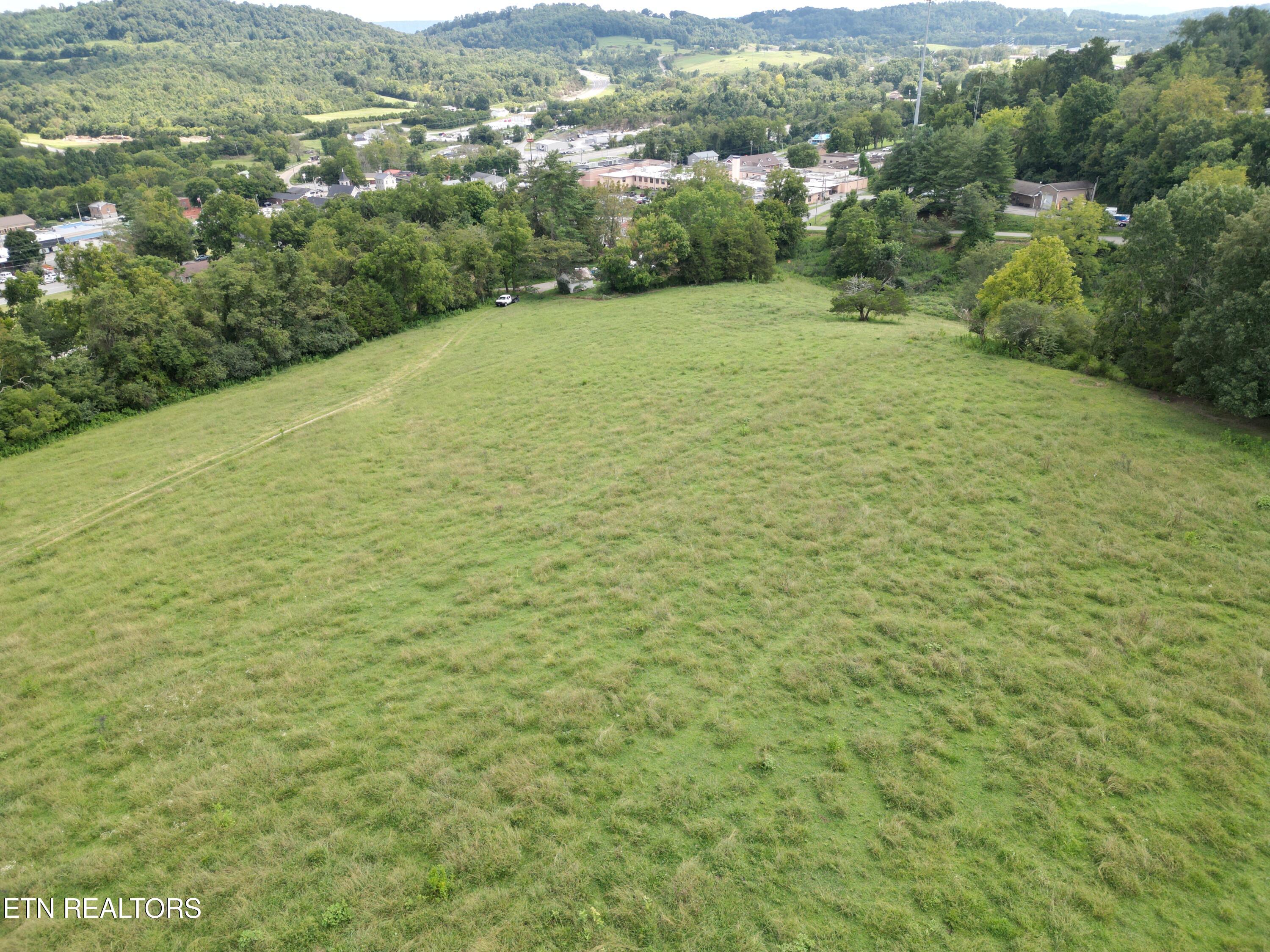 1820 Old Knoxville Road Tazewell TN 37879