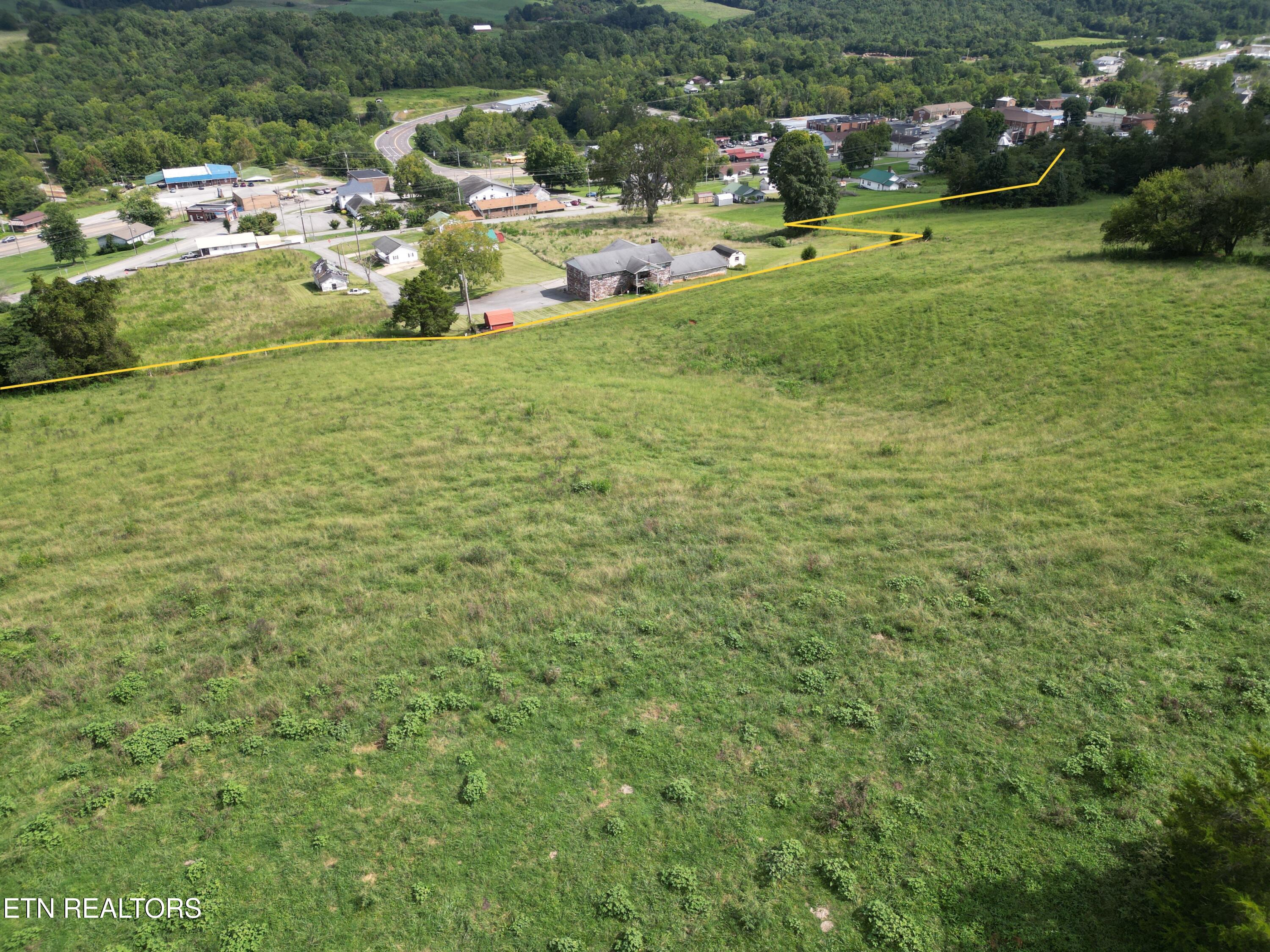 1820 Old Knoxville Road Tazewell TN 37879