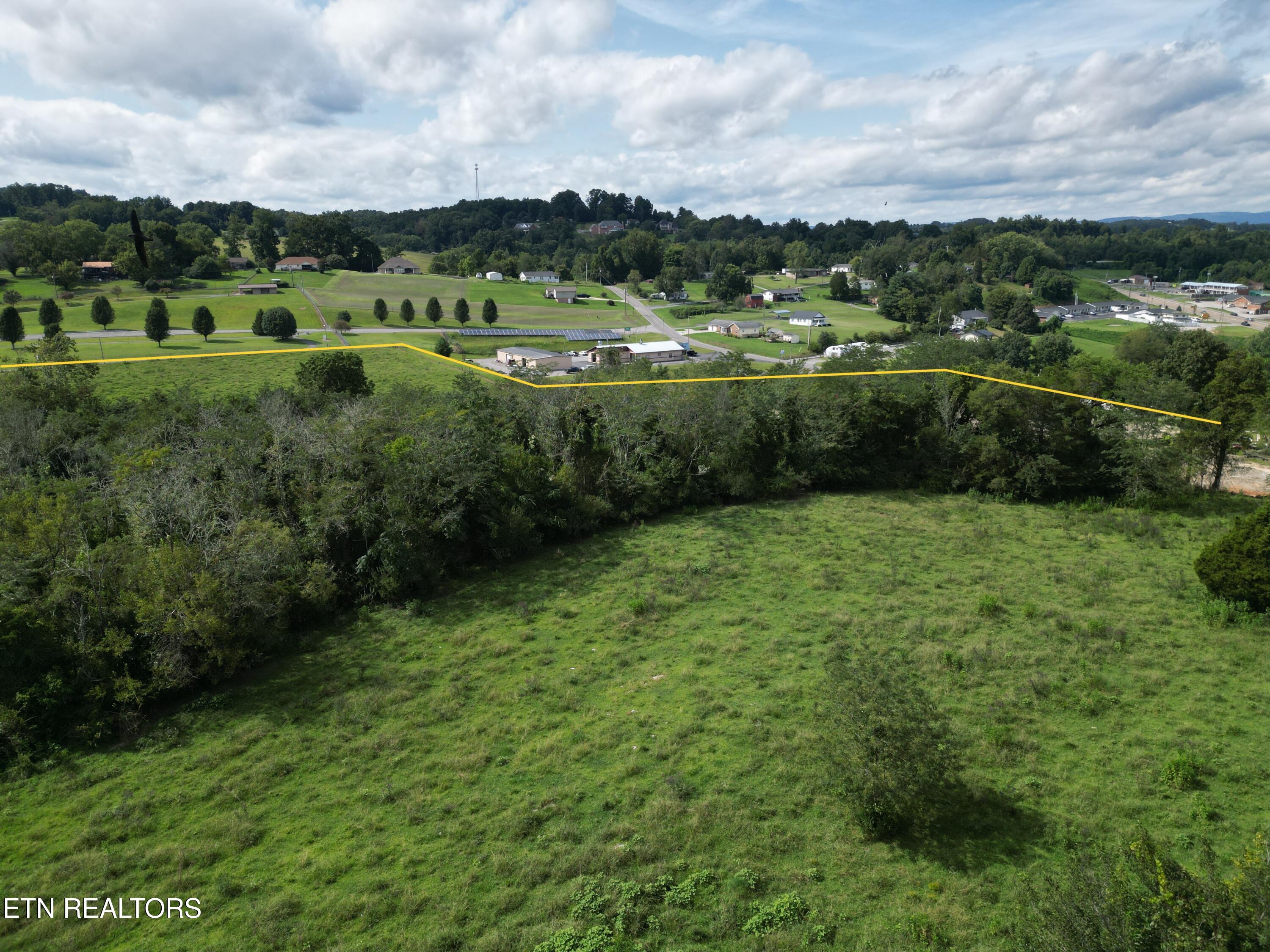 1820 Old Knoxville Road Tazewell TN 37879