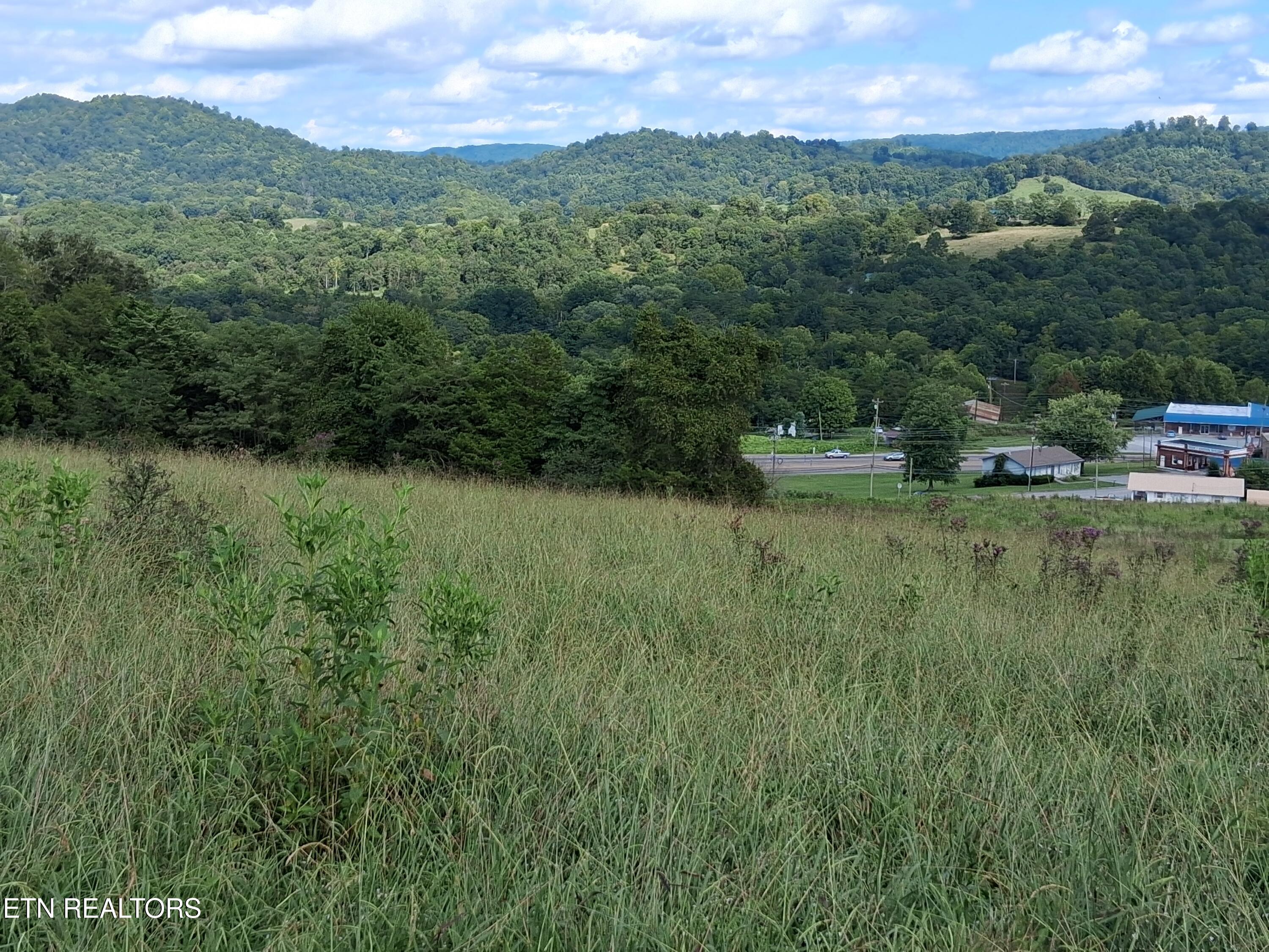 1820 Old Knoxville Road Tazewell TN 37879