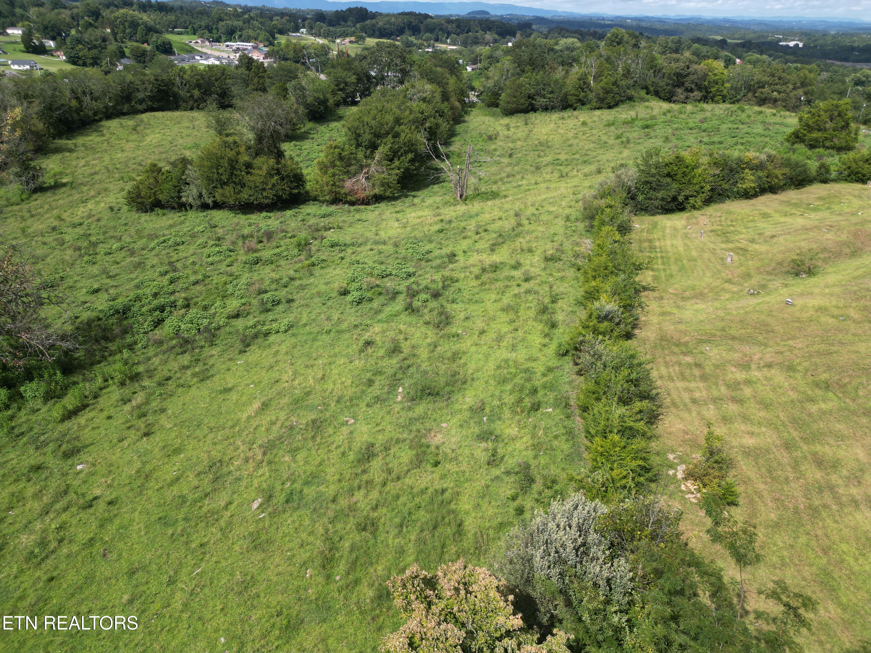 1820 Old Knoxville Road Tazewell TN 37879