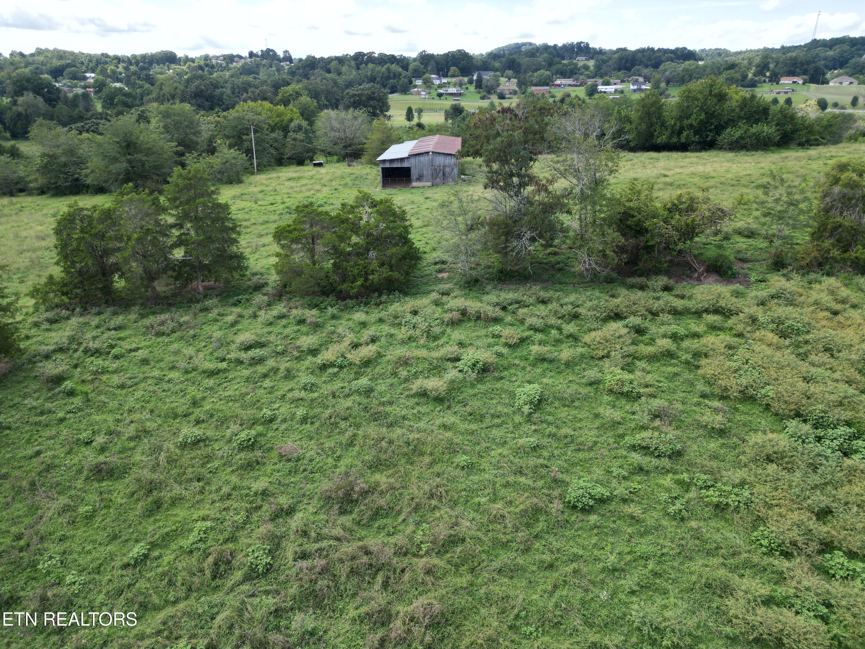 1820 Old Knoxville Road Tazewell TN 37879