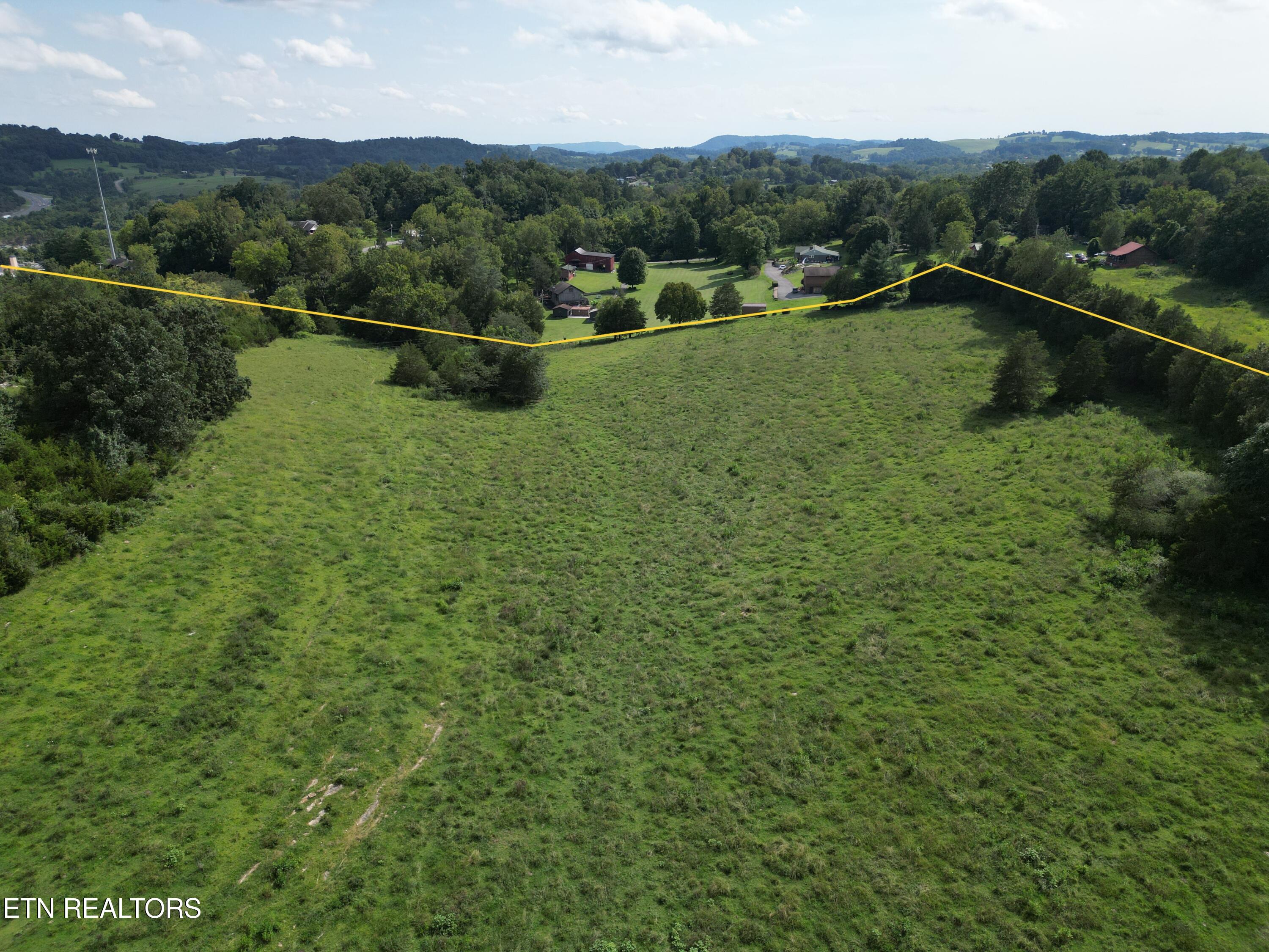 1820 Old Knoxville Road Tazewell TN 37879