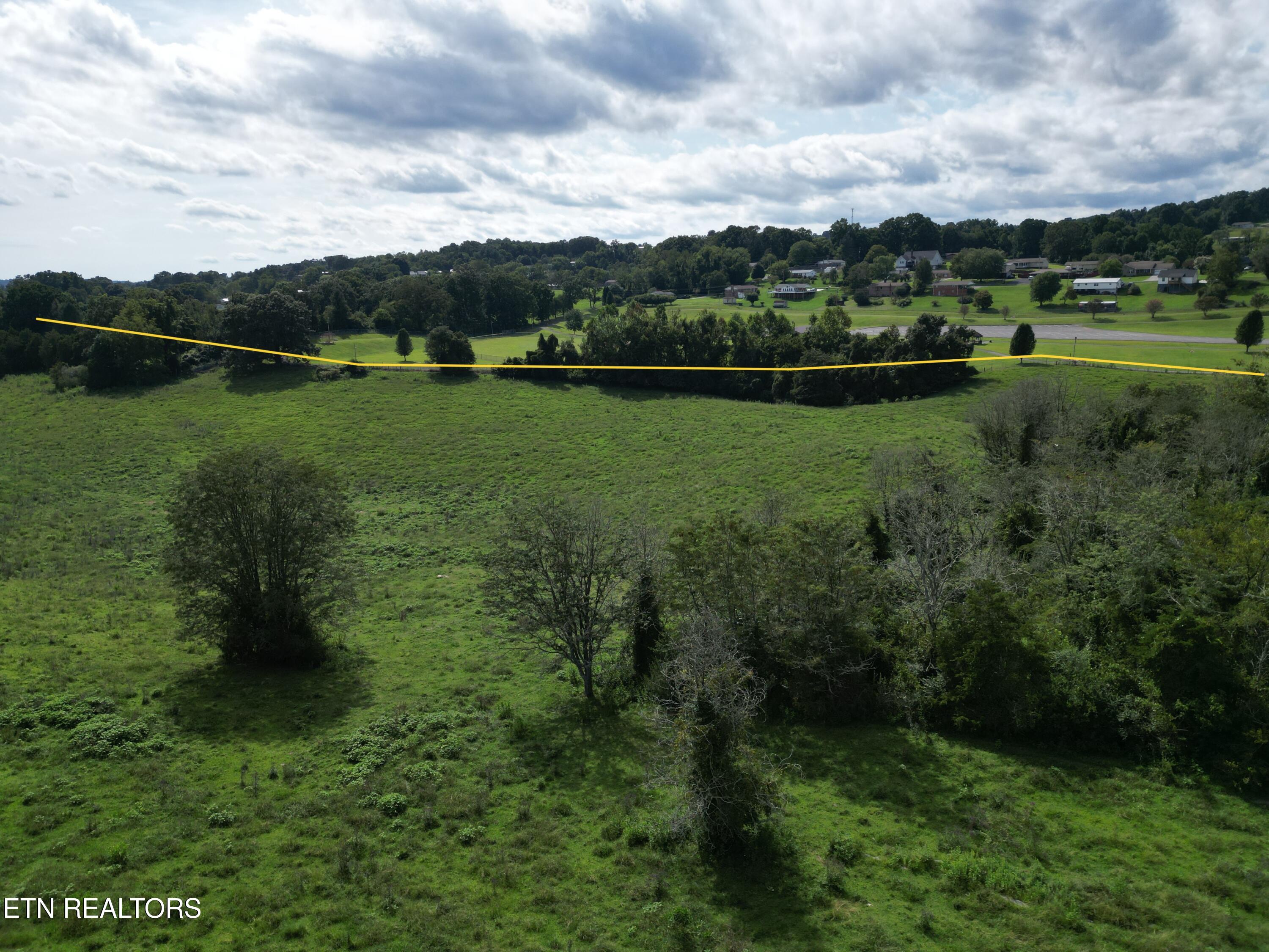 1820 Old Knoxville Road Tazewell TN 37879